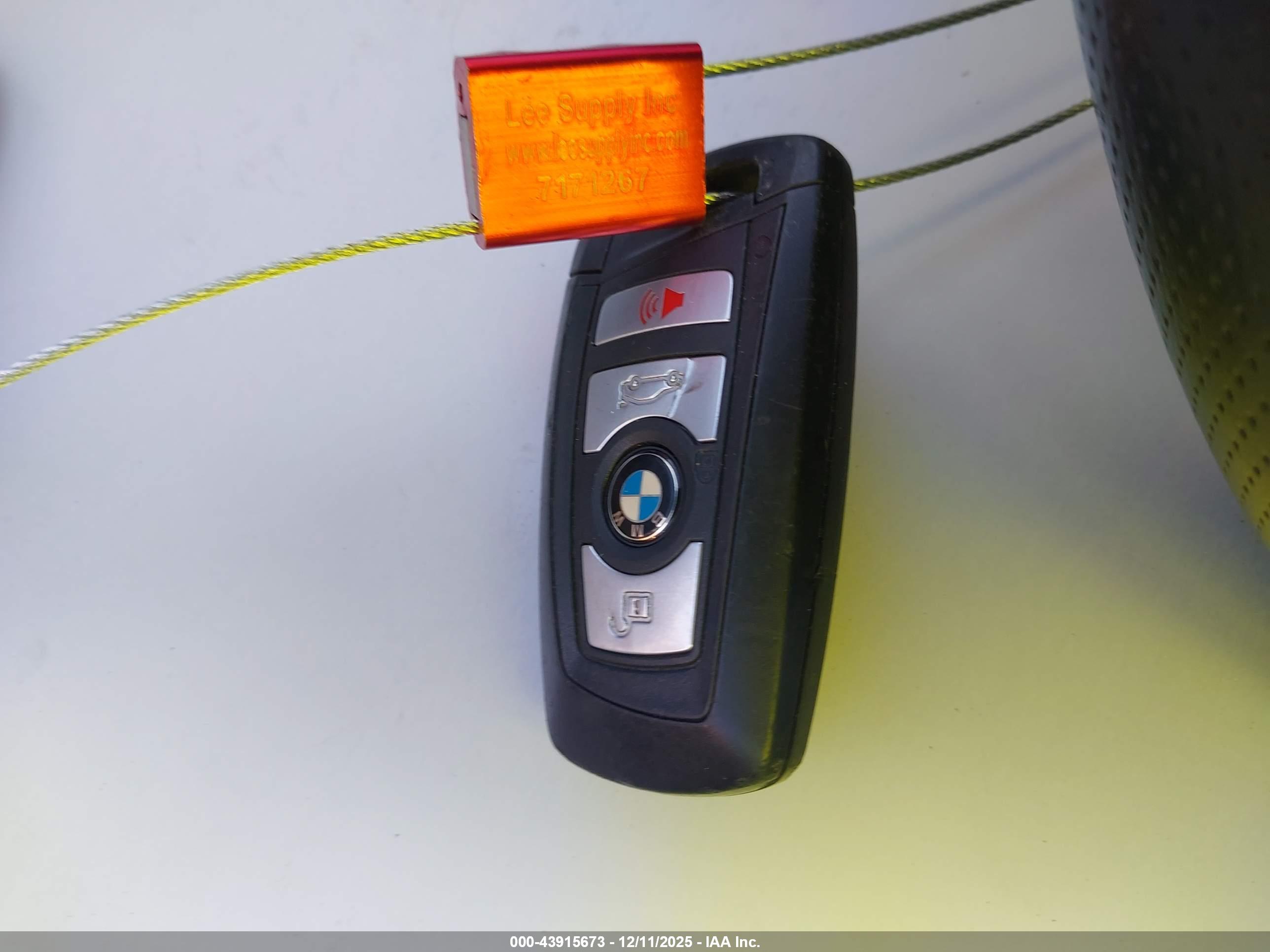 BMW 550I image 11