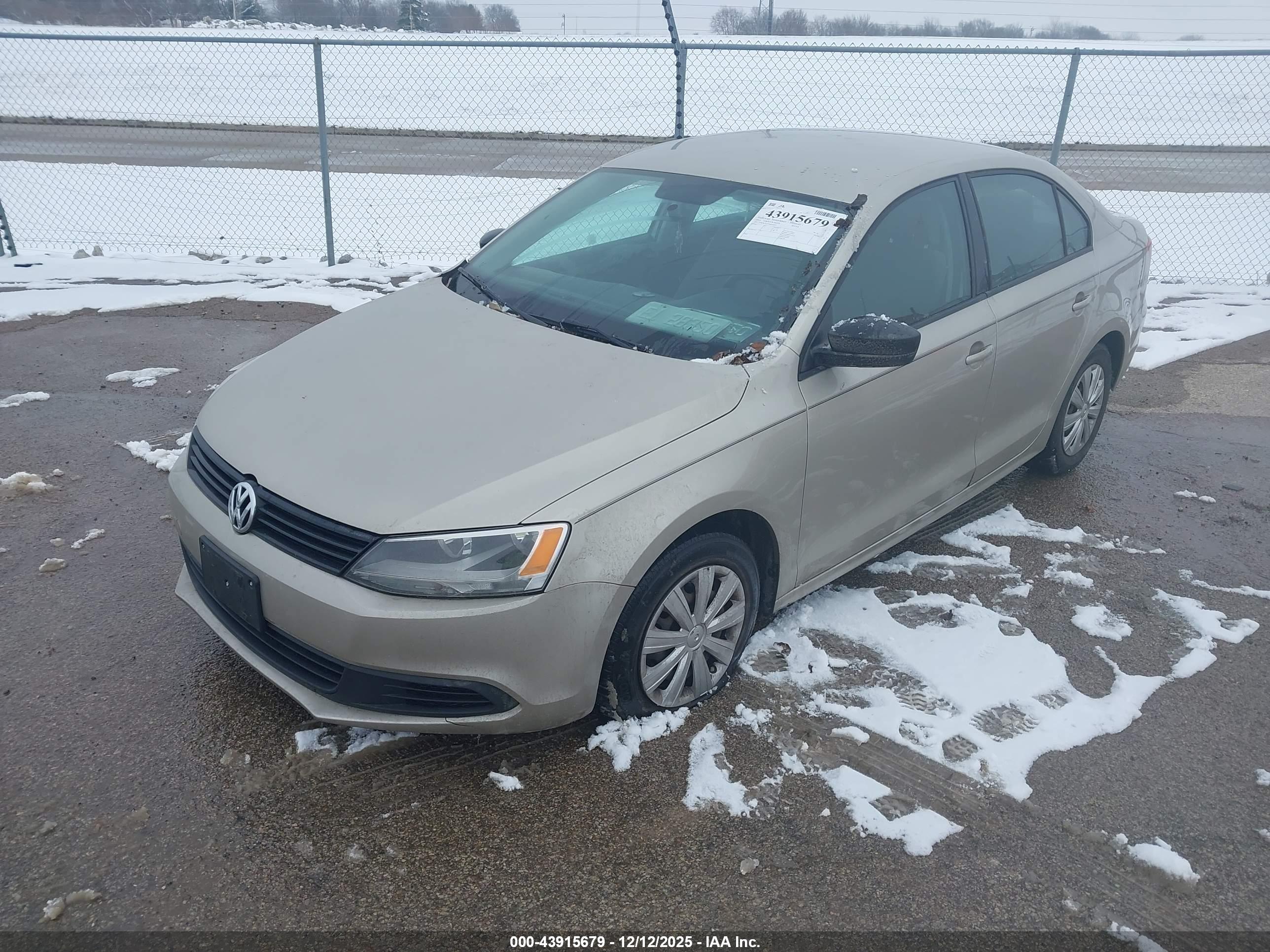VOLKSWAGEN JETTA image 2