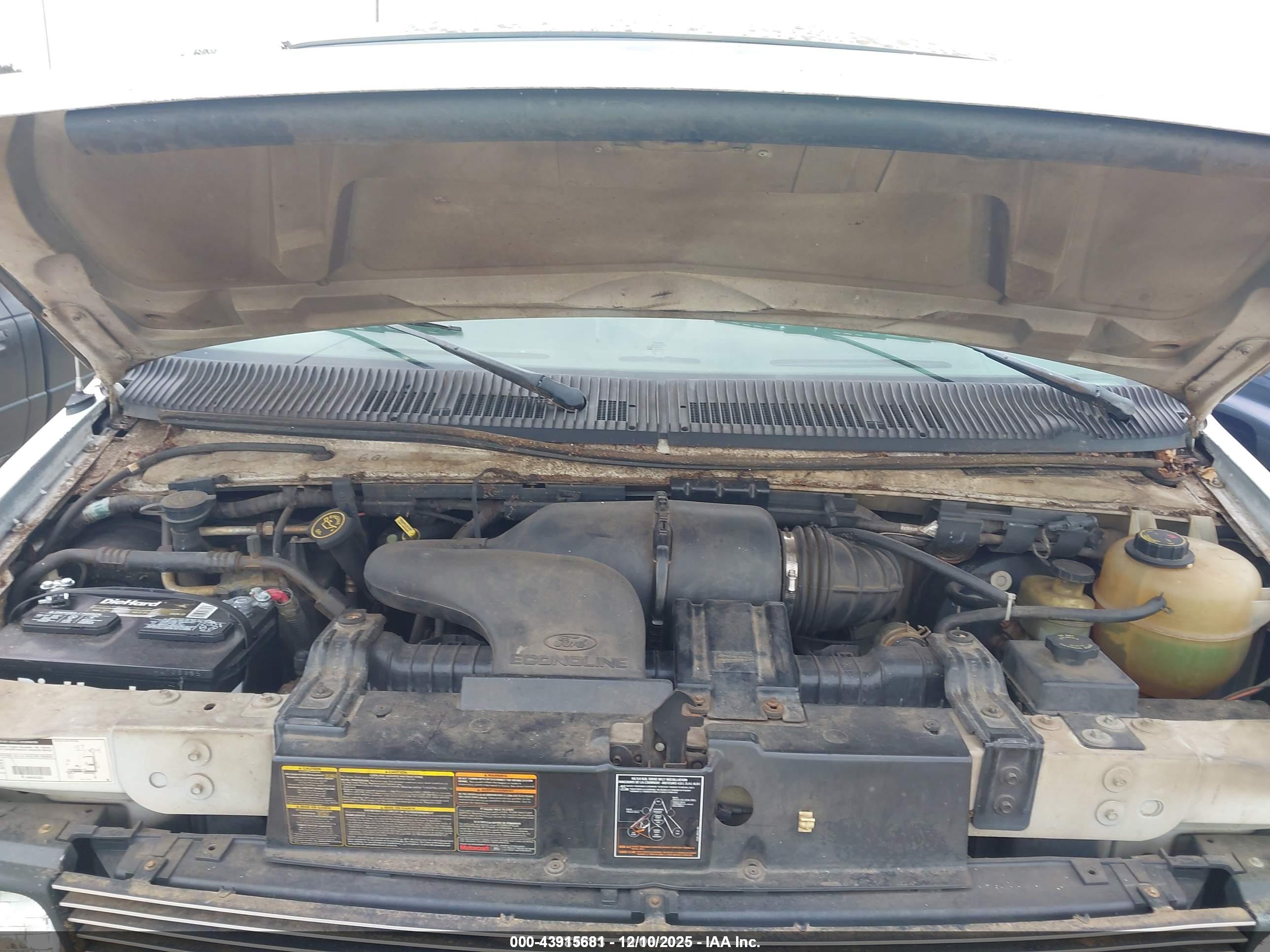 FORD E-250 image 10