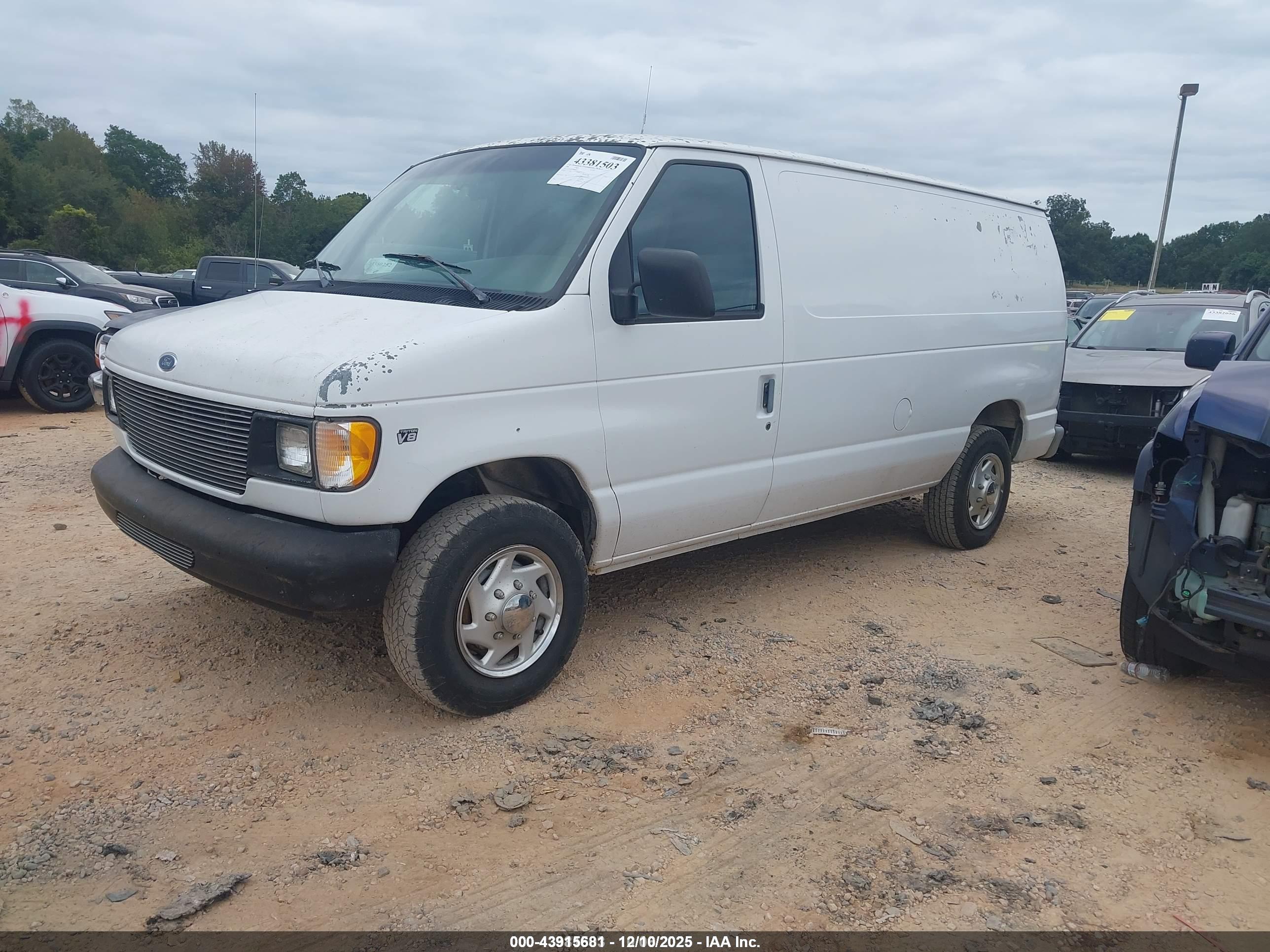 FORD E-250 image 2