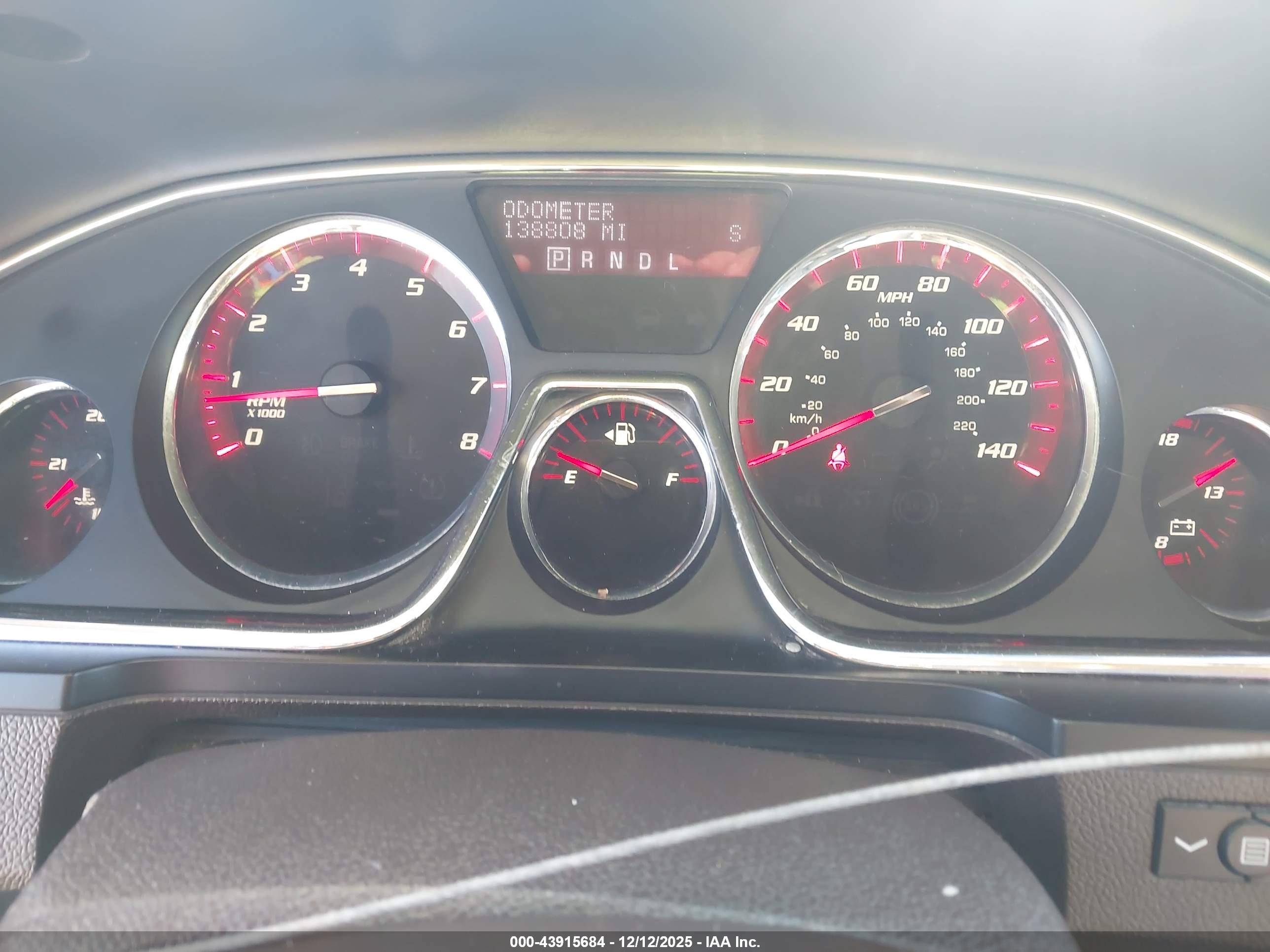 GMC ACADIA image 7