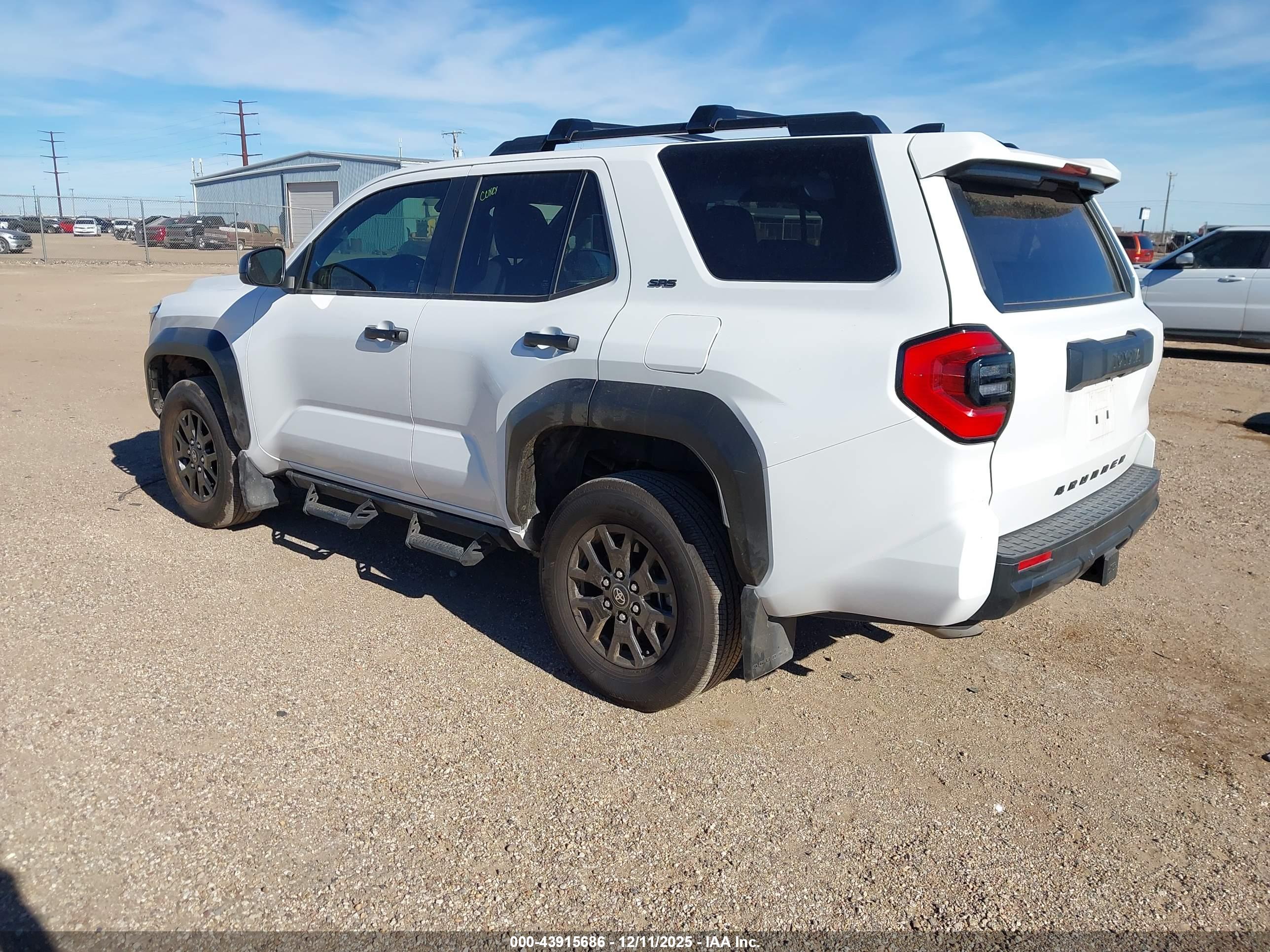 TOYOTA 4RUNNER image 3