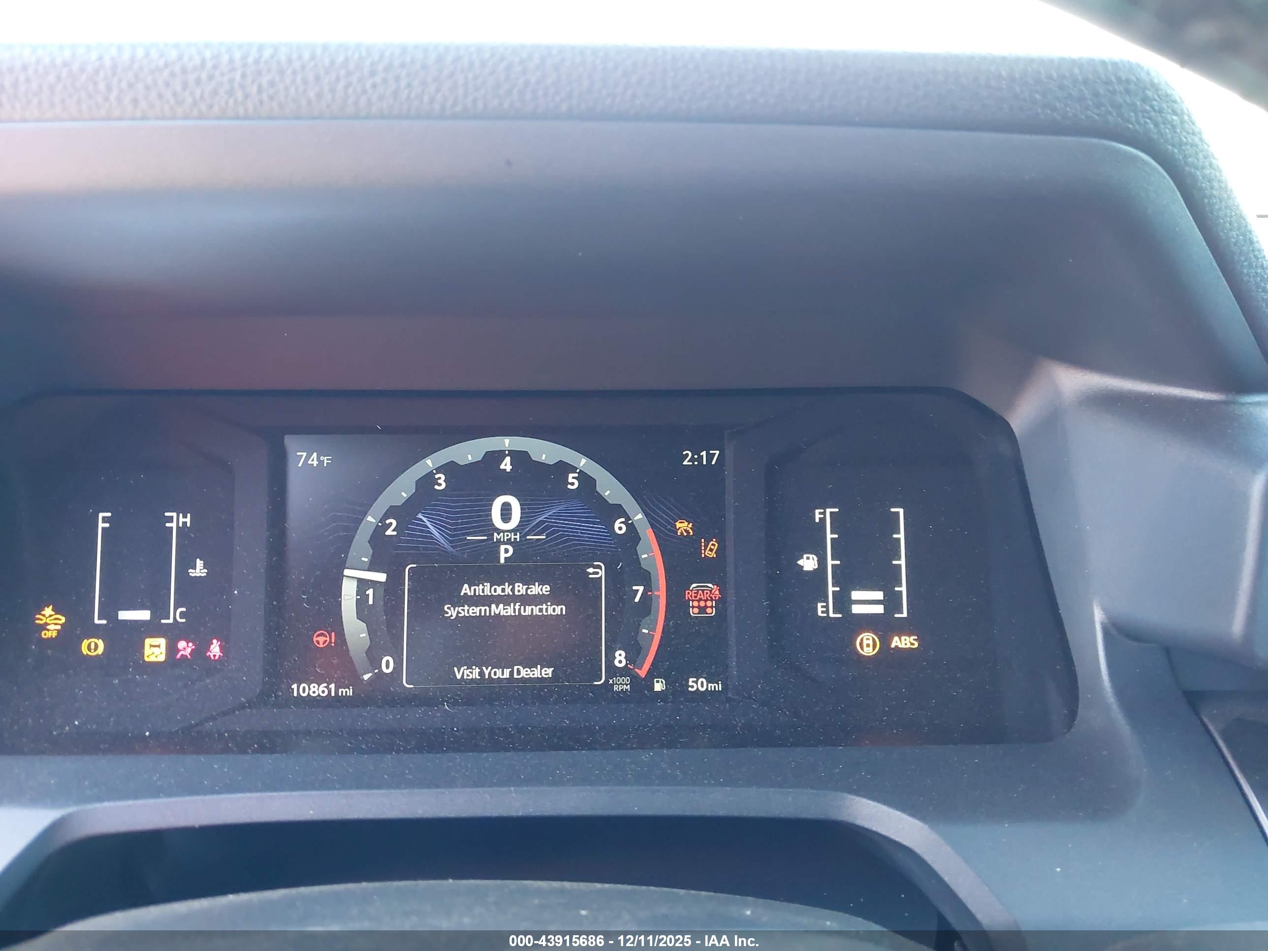 TOYOTA 4RUNNER image 7