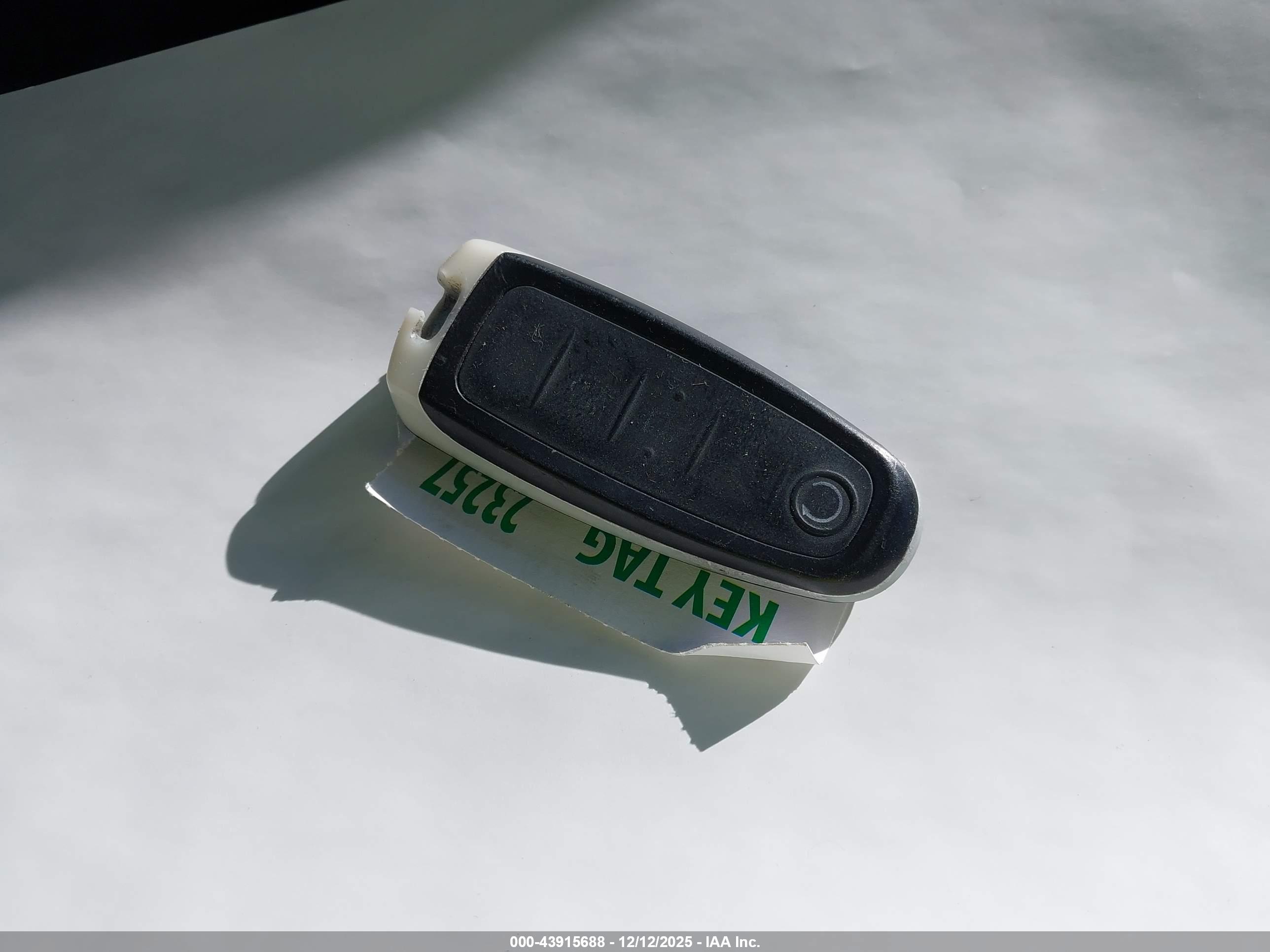 FORD EXPLORER image 11