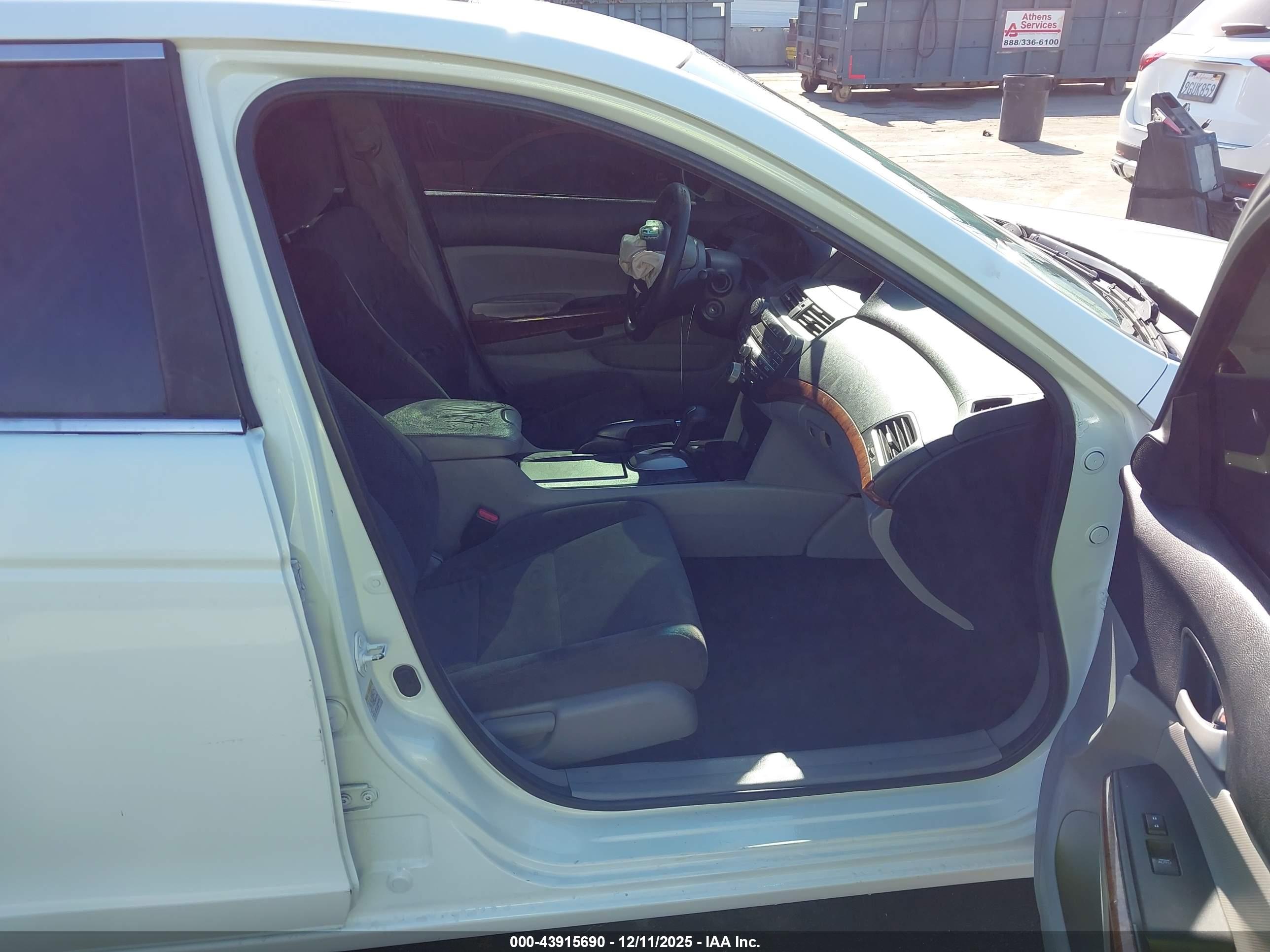 HONDA ACCORD image 5