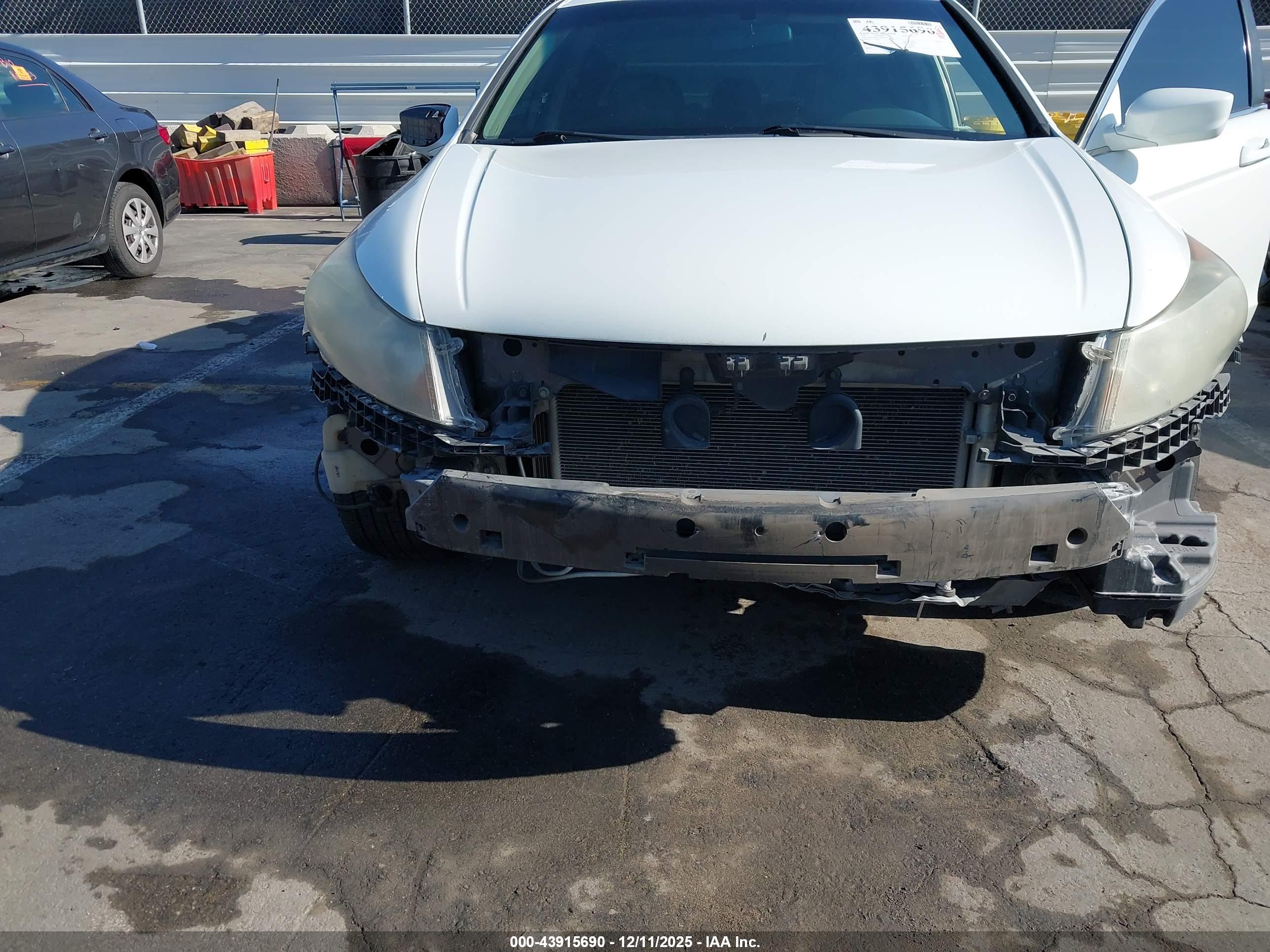 HONDA ACCORD image 6