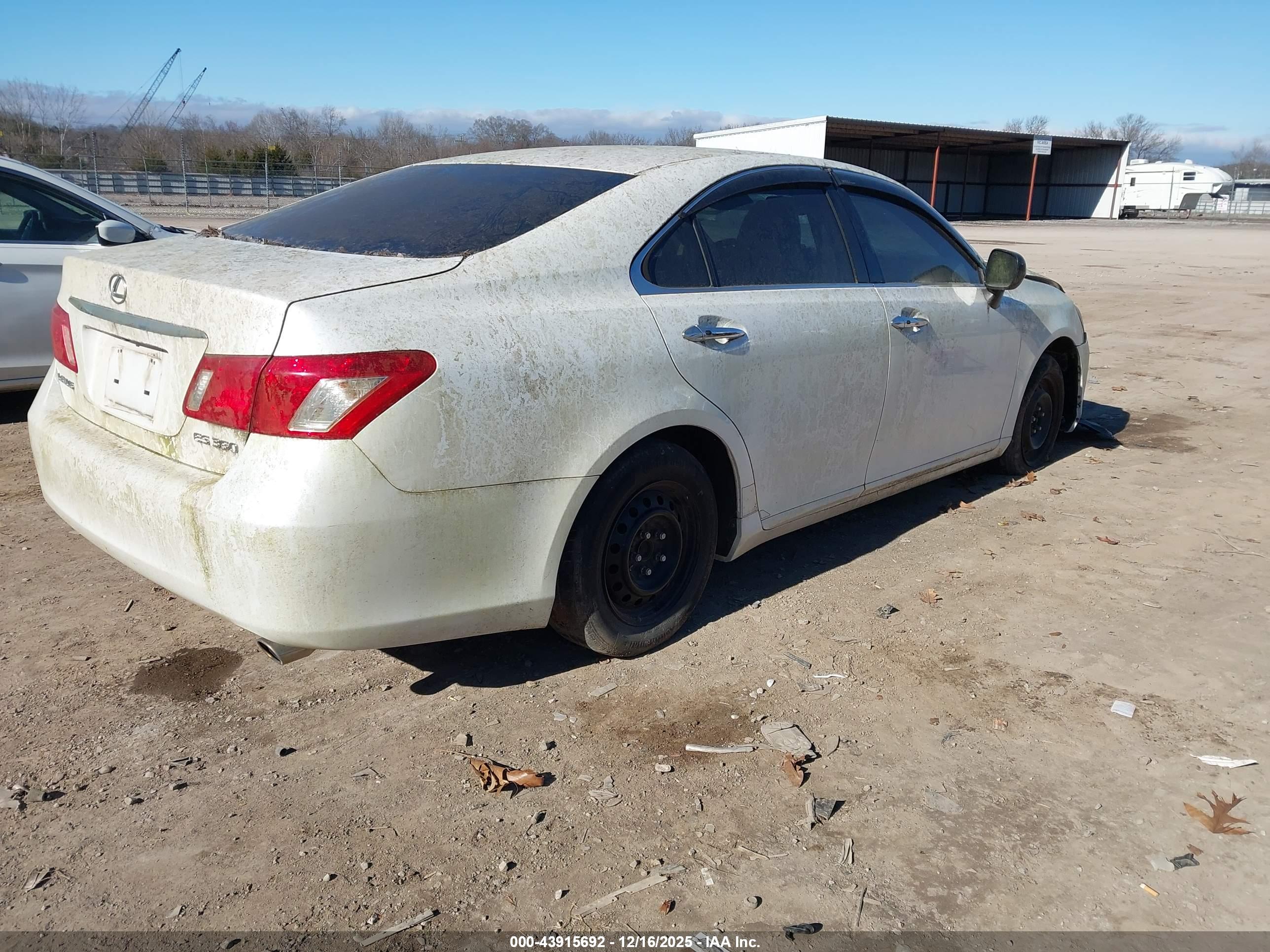 LEXUS ES image 4