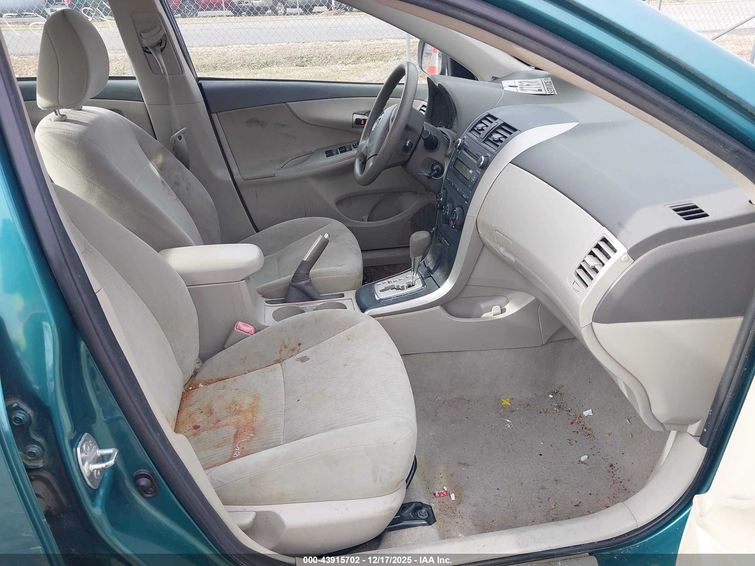 TOYOTA COROLLA image 5