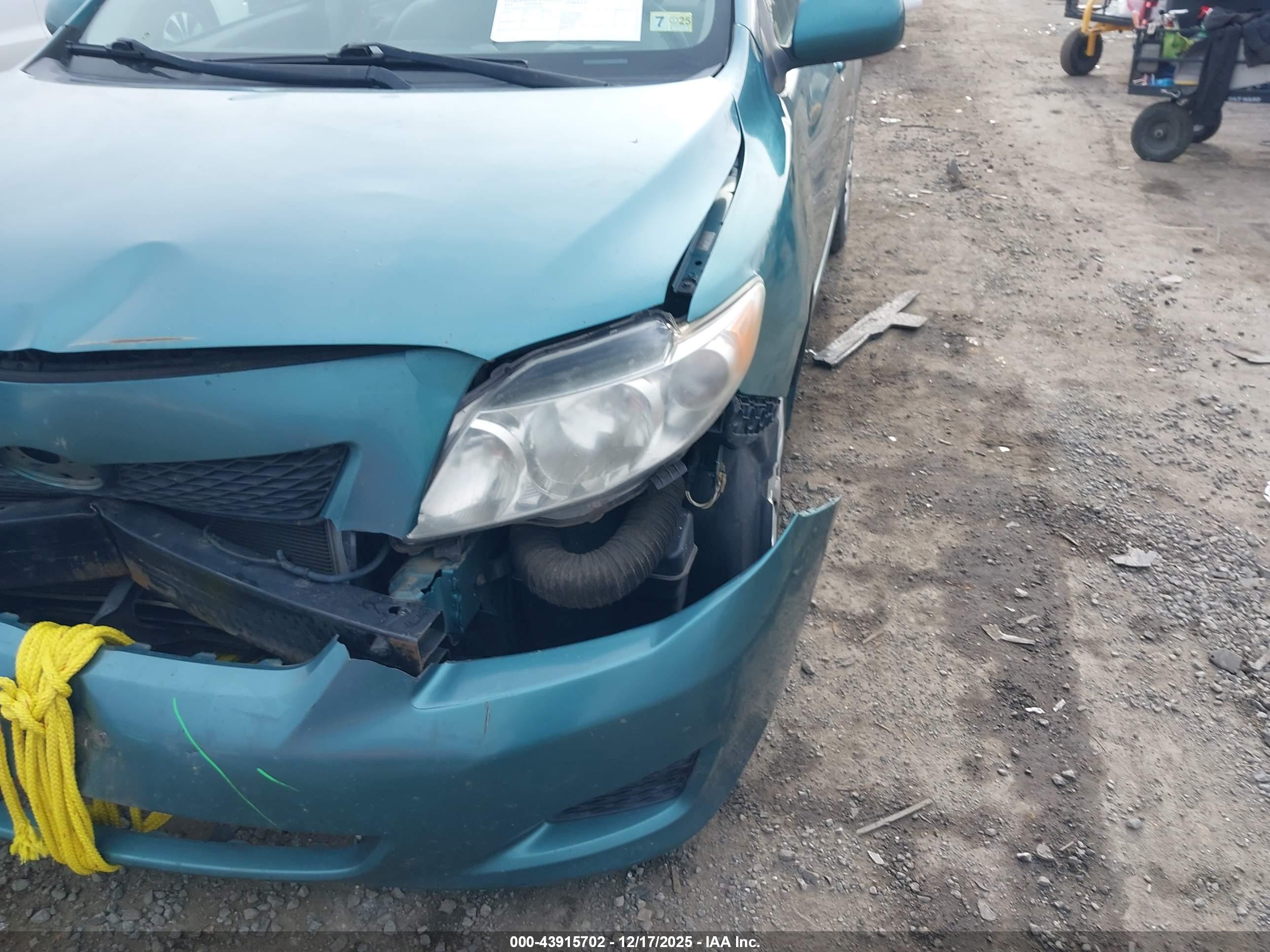 TOYOTA COROLLA image 6