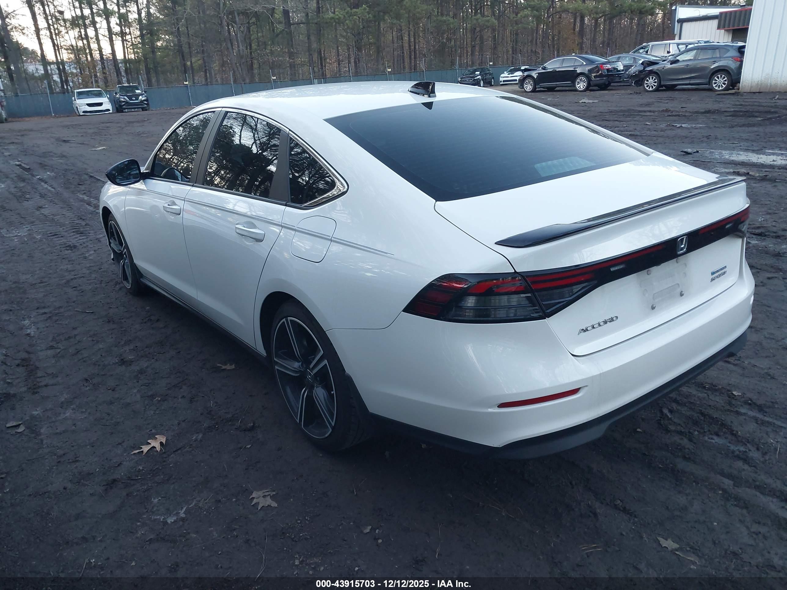 HONDA ACCORD image 3