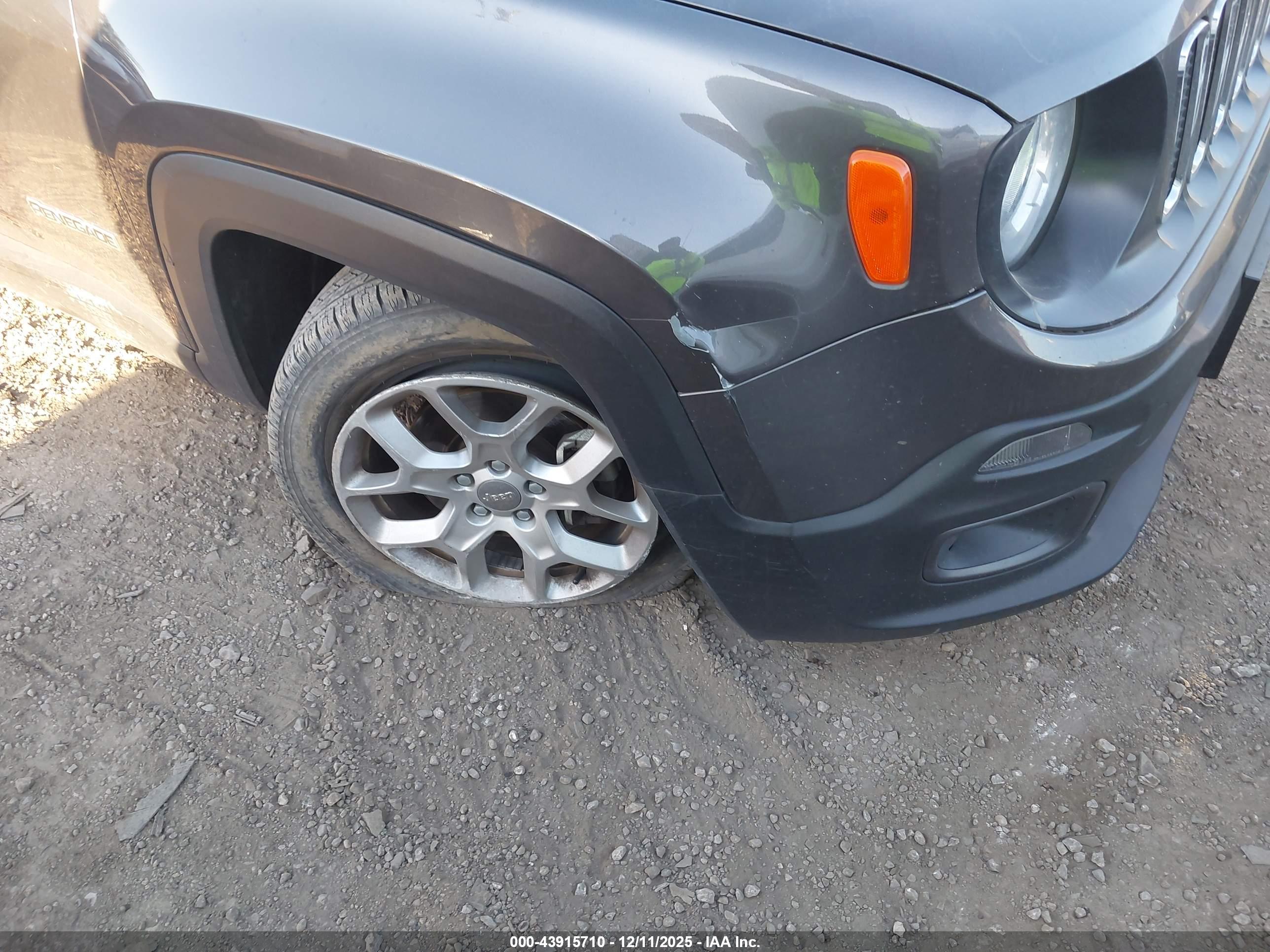 JEEP RENEGADE image 6