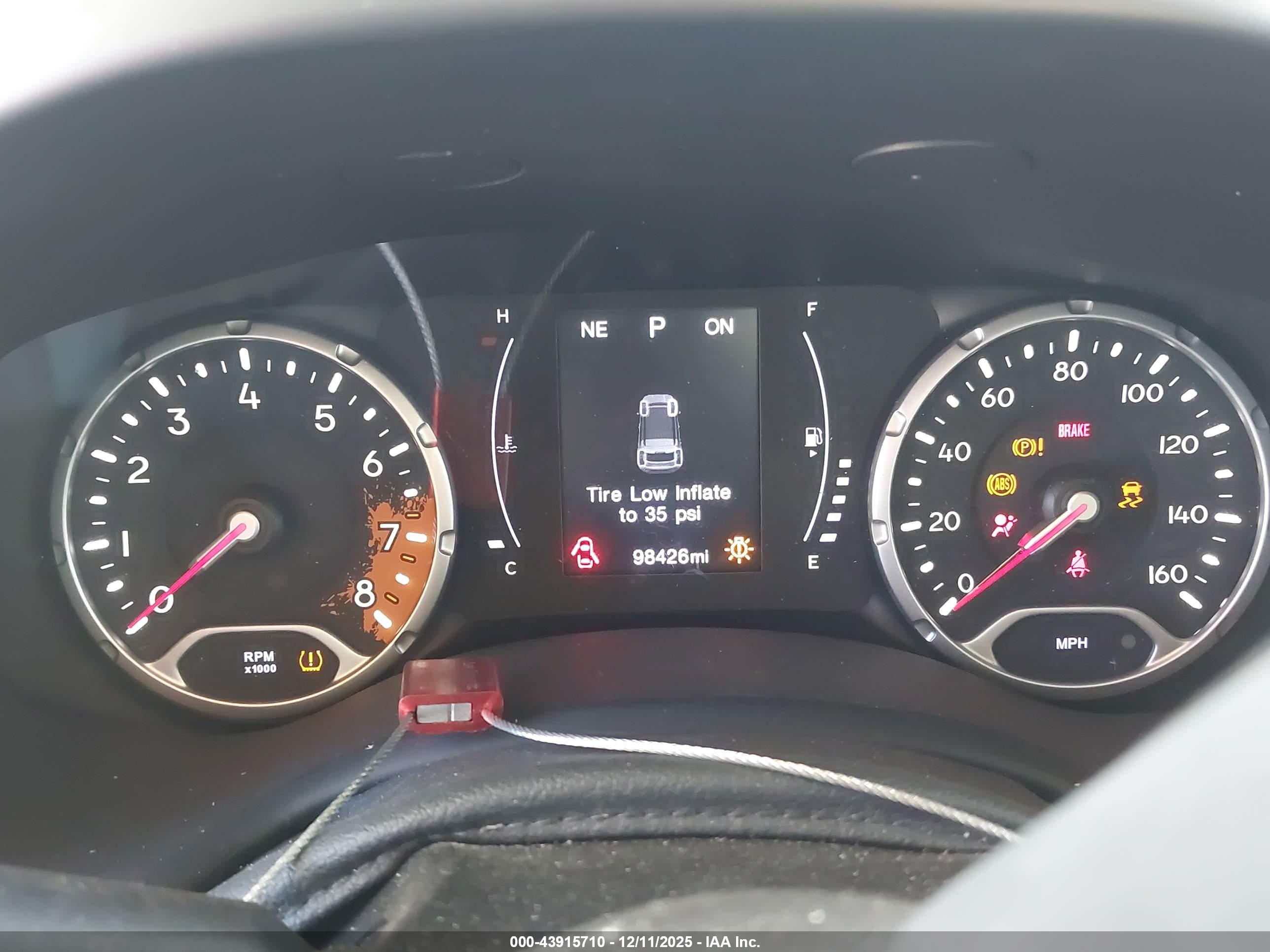 JEEP RENEGADE image 7