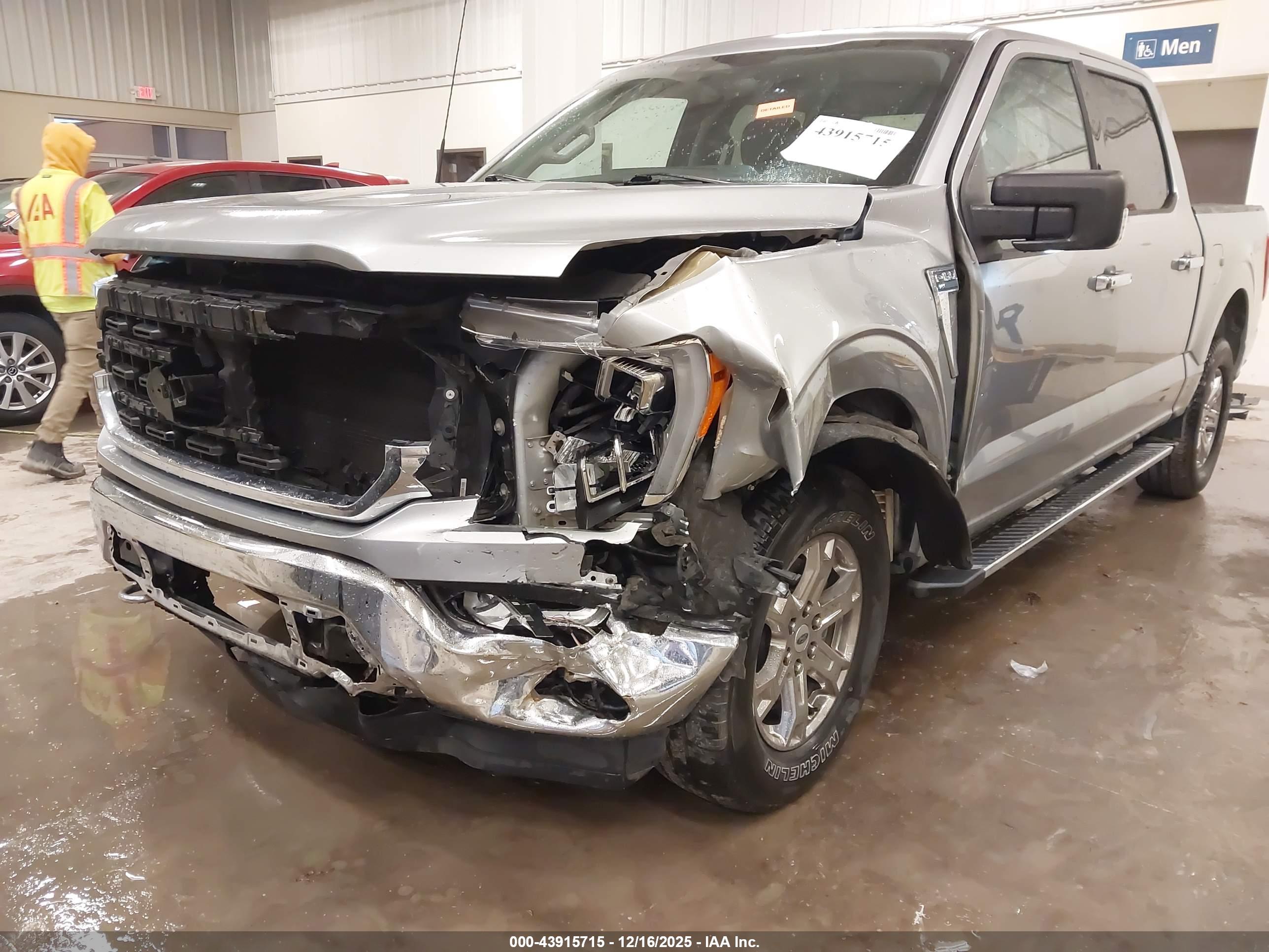 FORD F-150 image 6