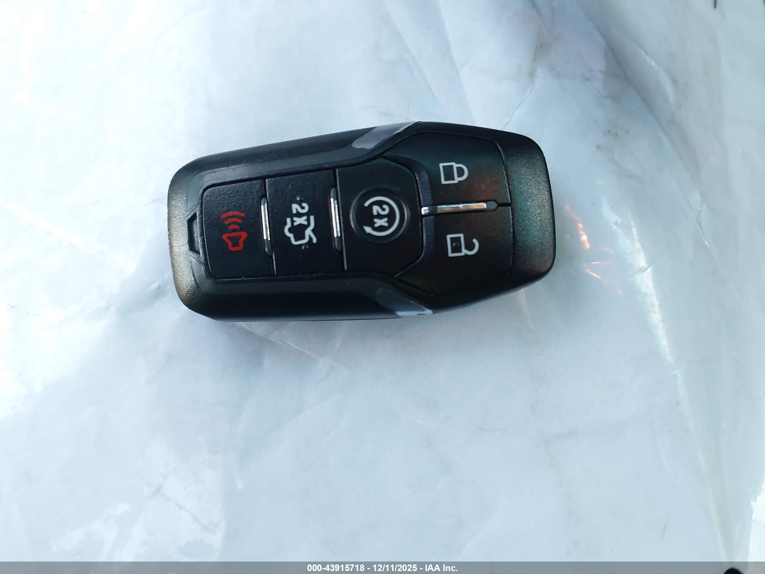 FORD EXPLORER image 11