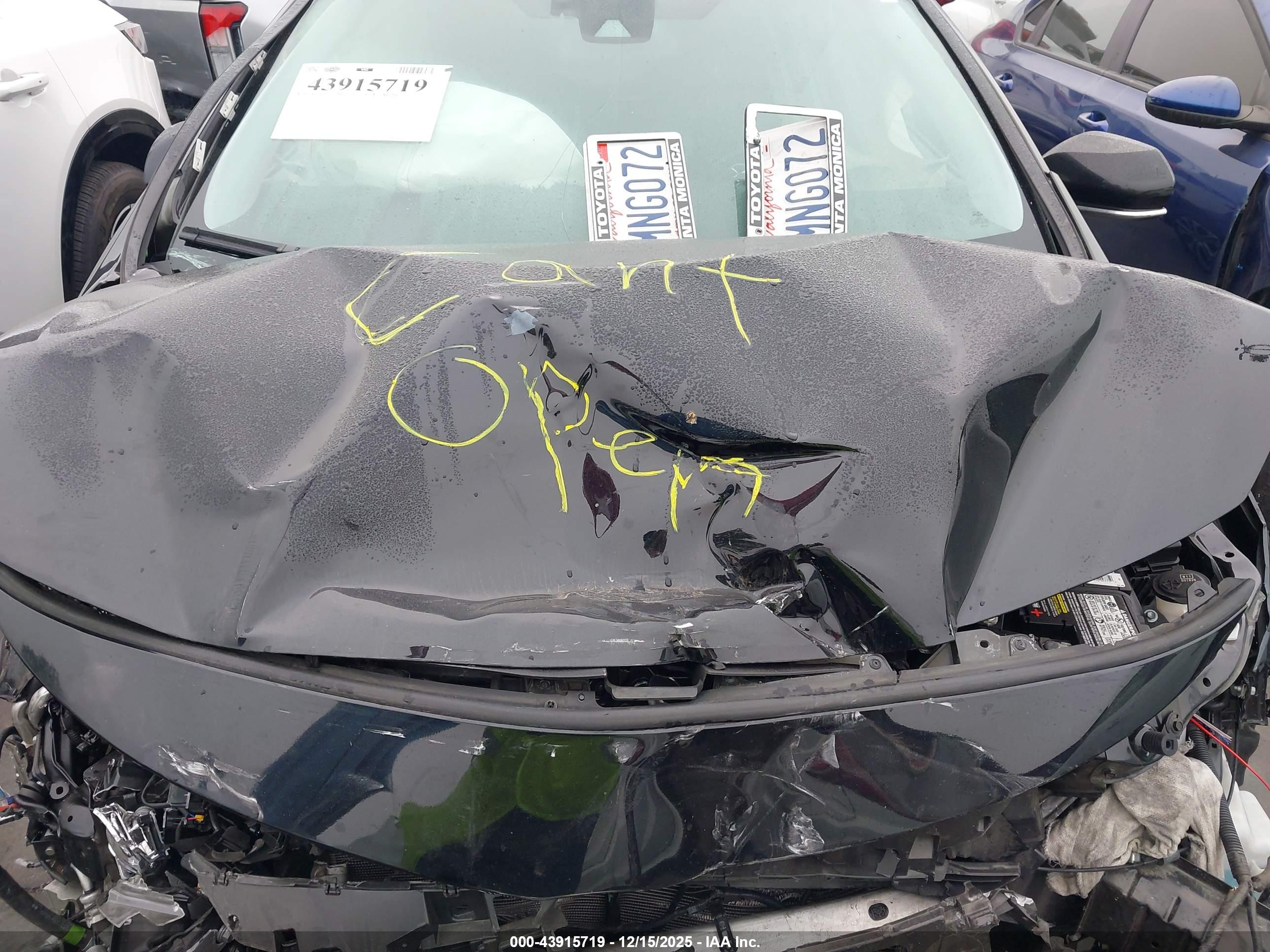 TOYOTA PRIUS image 10