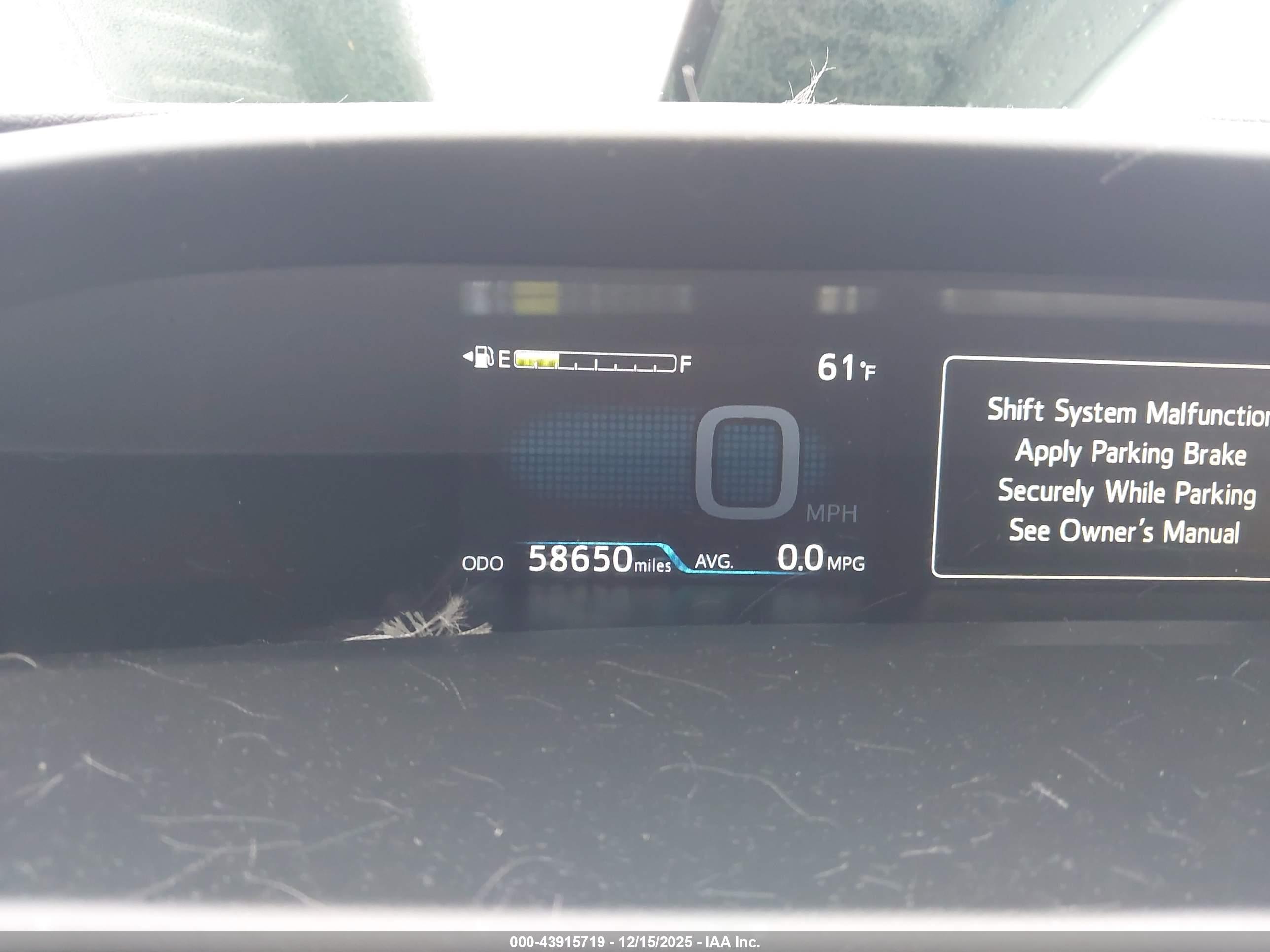 TOYOTA PRIUS image 7
