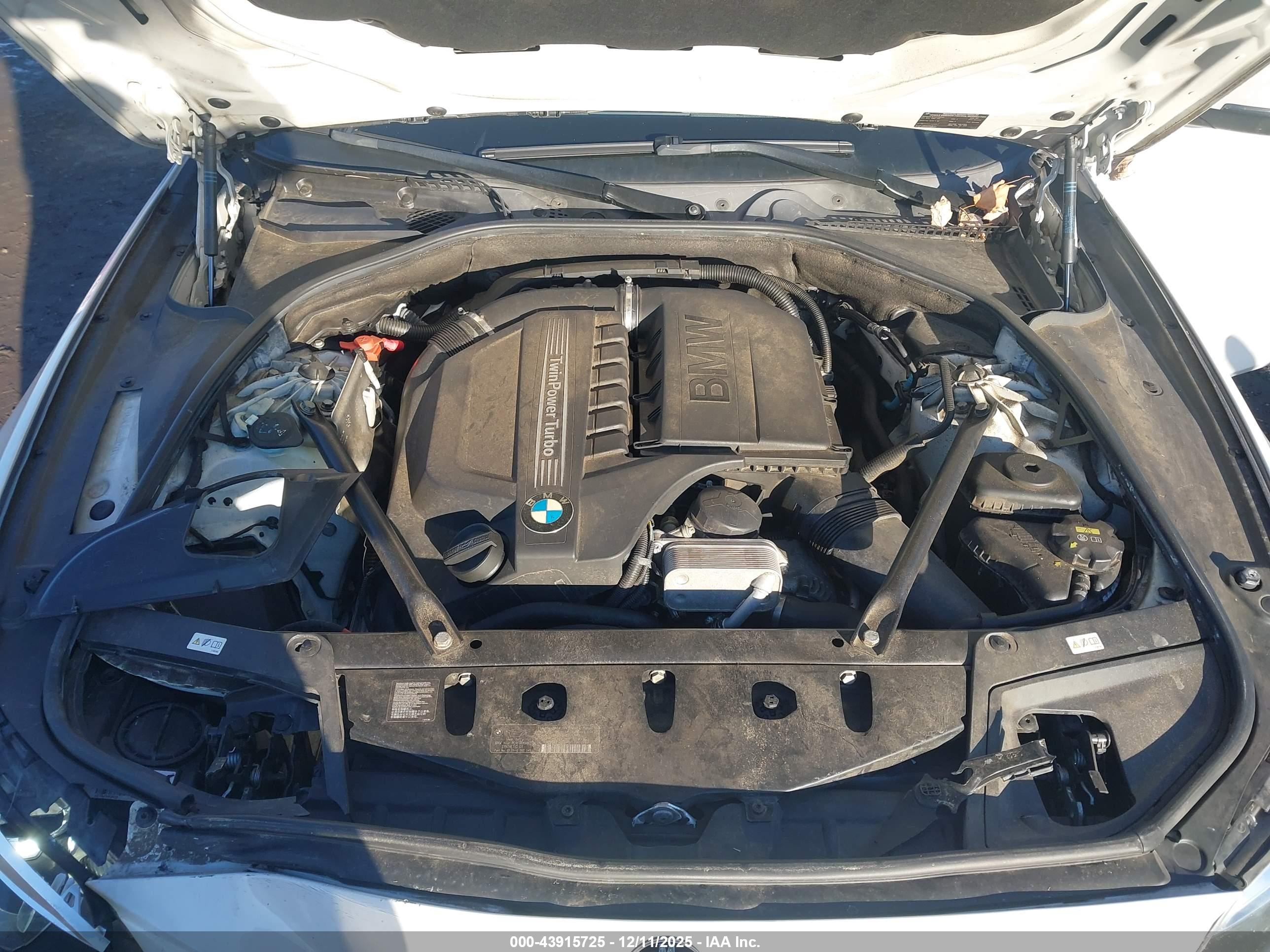 BMW 535I image 10