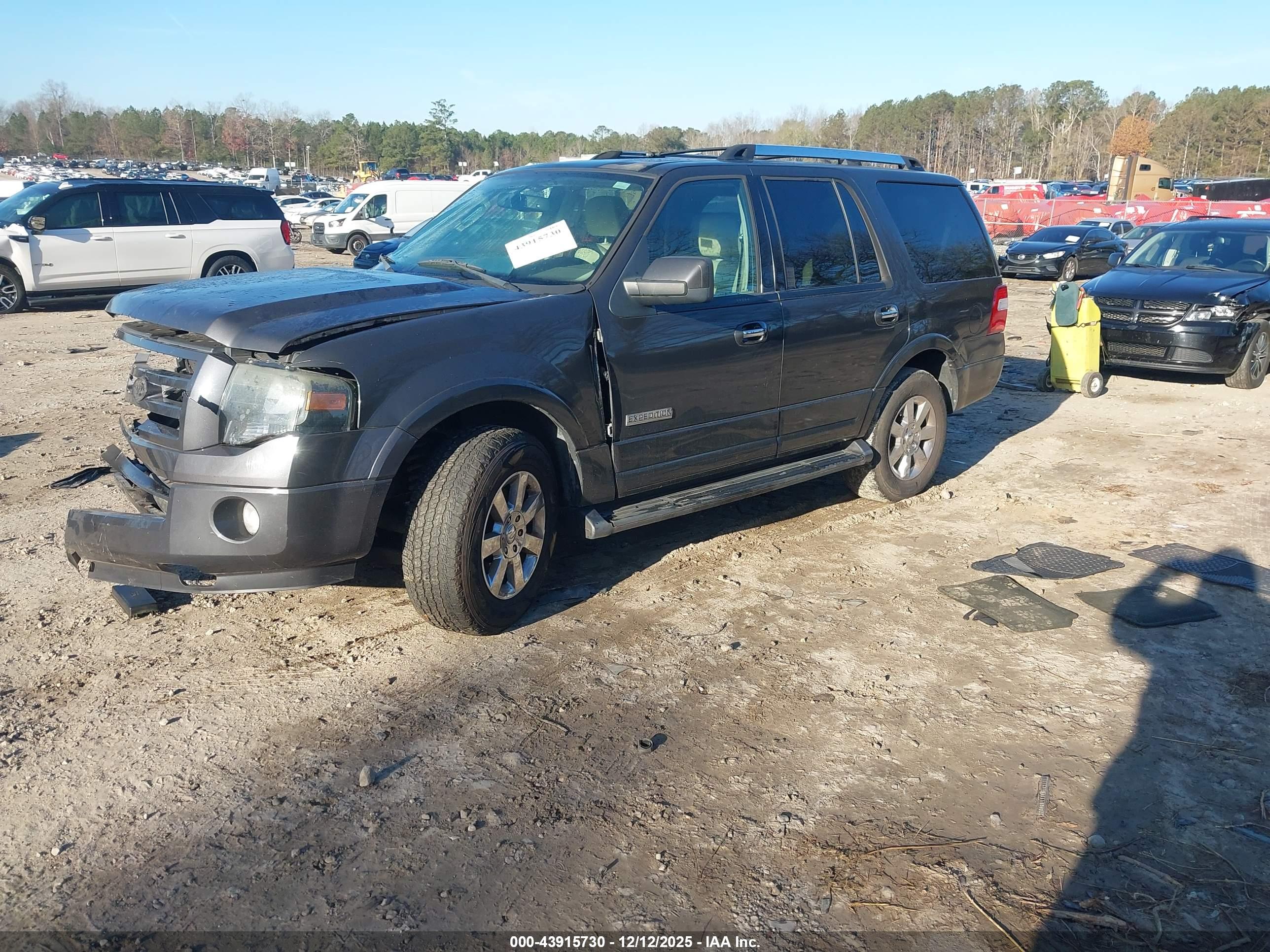 FORD EXPEDITION image 2