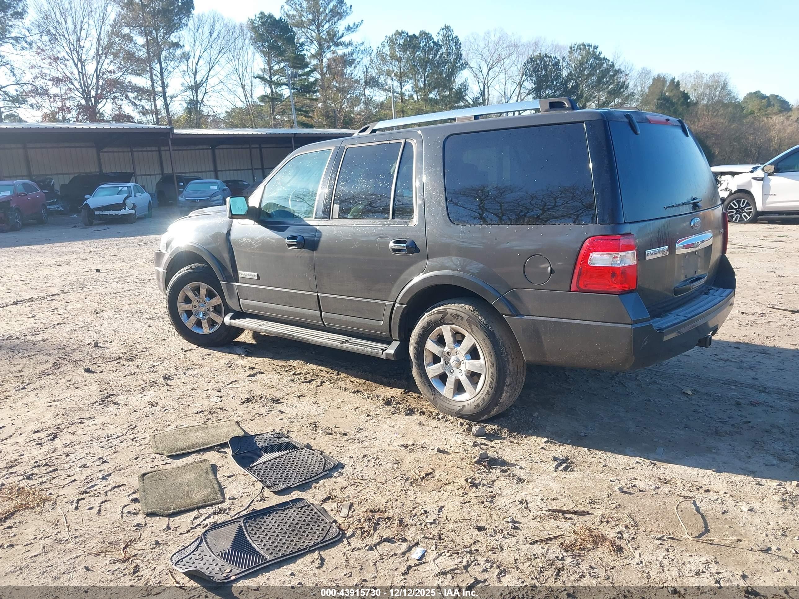 FORD EXPEDITION image 3