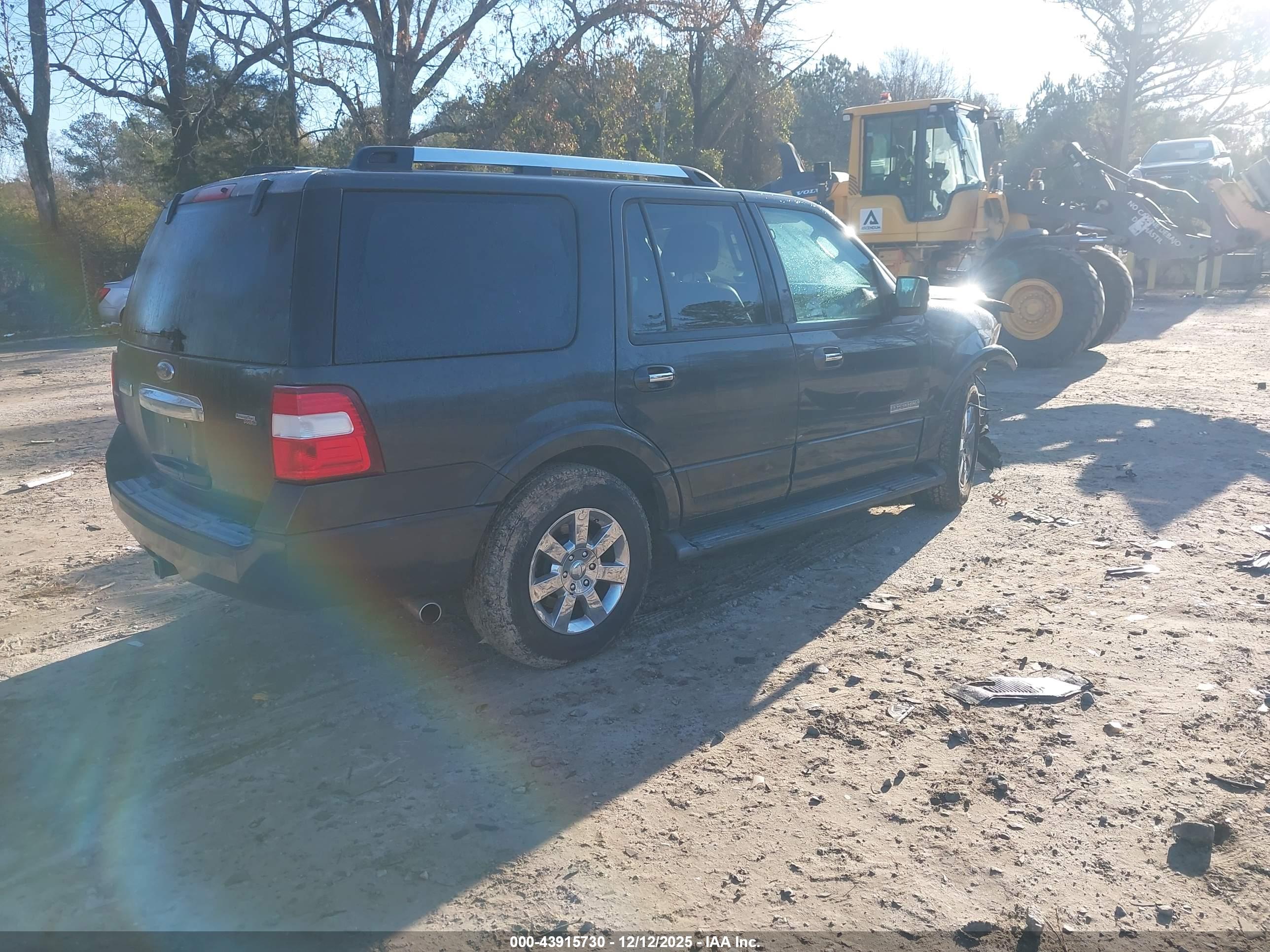 FORD EXPEDITION image 4