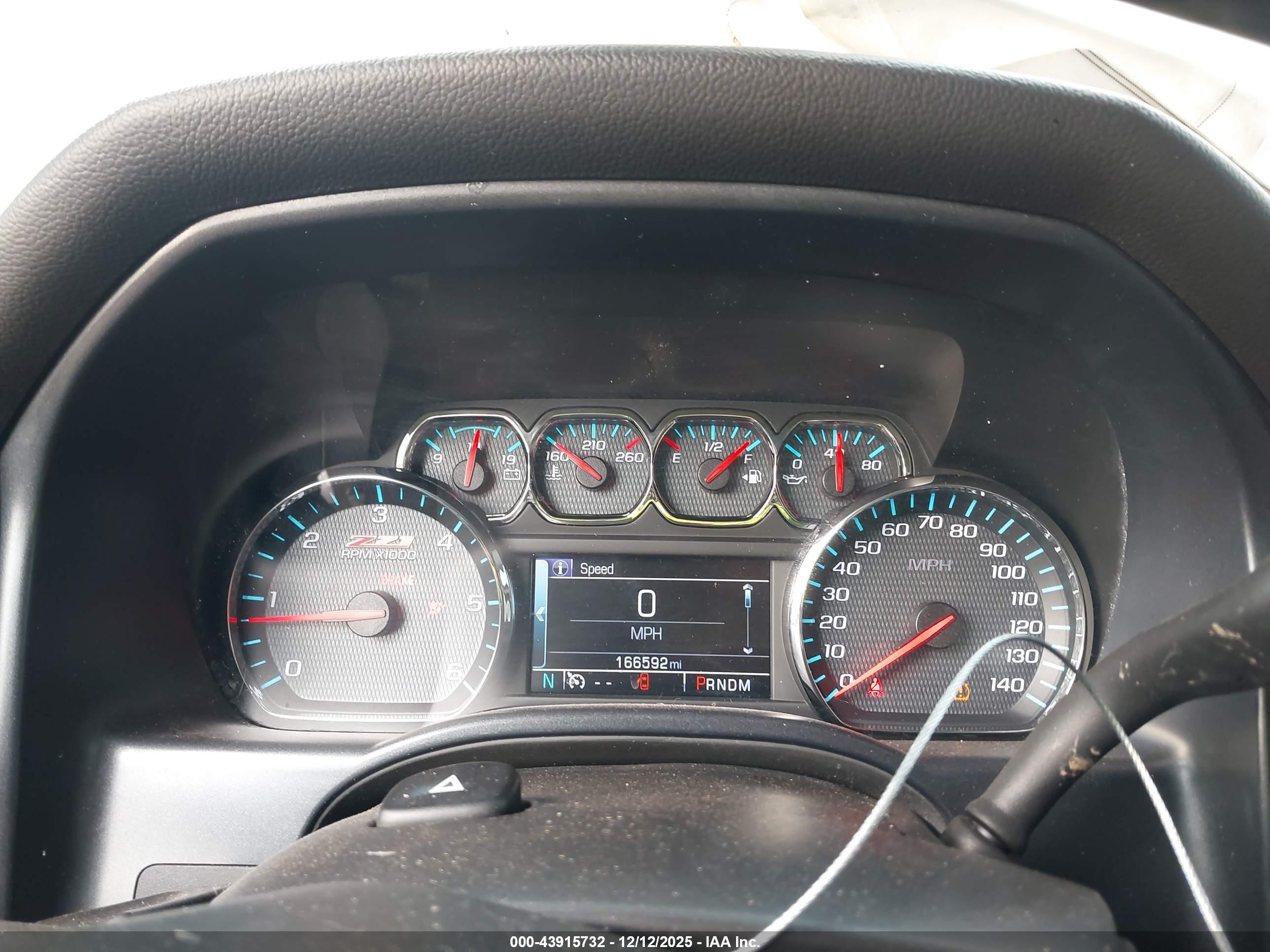 CHEVROLET SILVERADO image 7