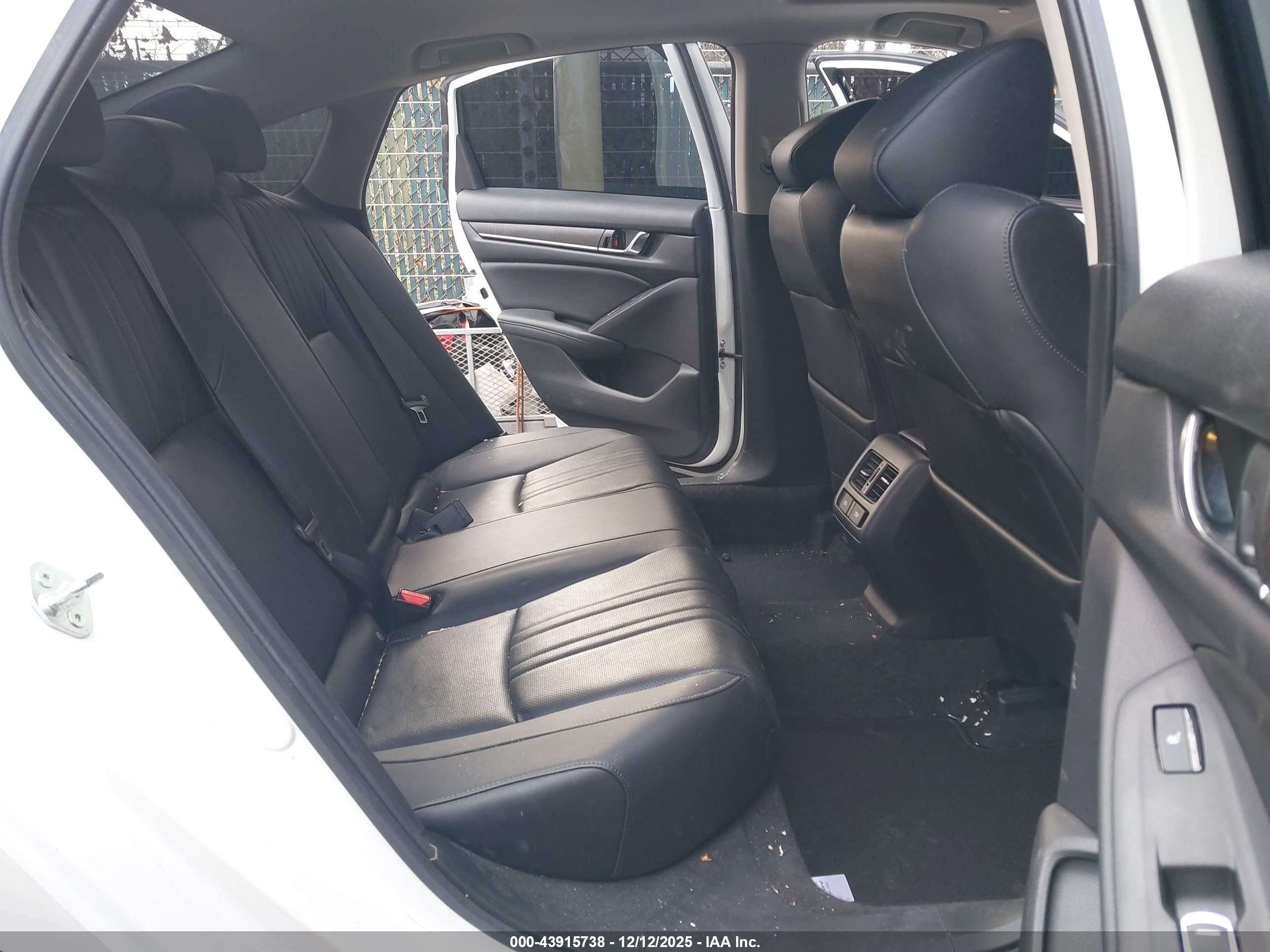 HONDA ACCORD image 8