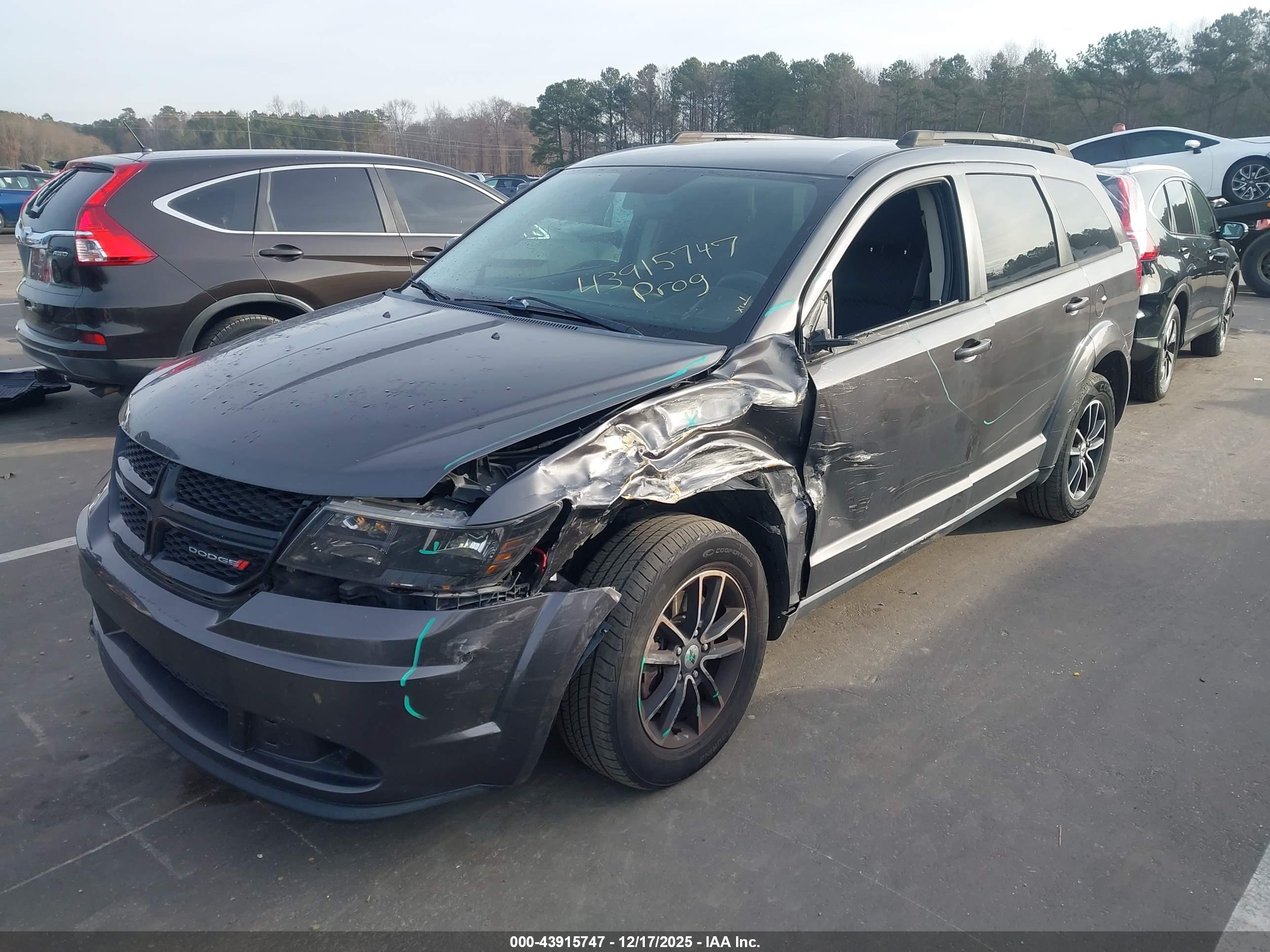DODGE JOURNEY image 2