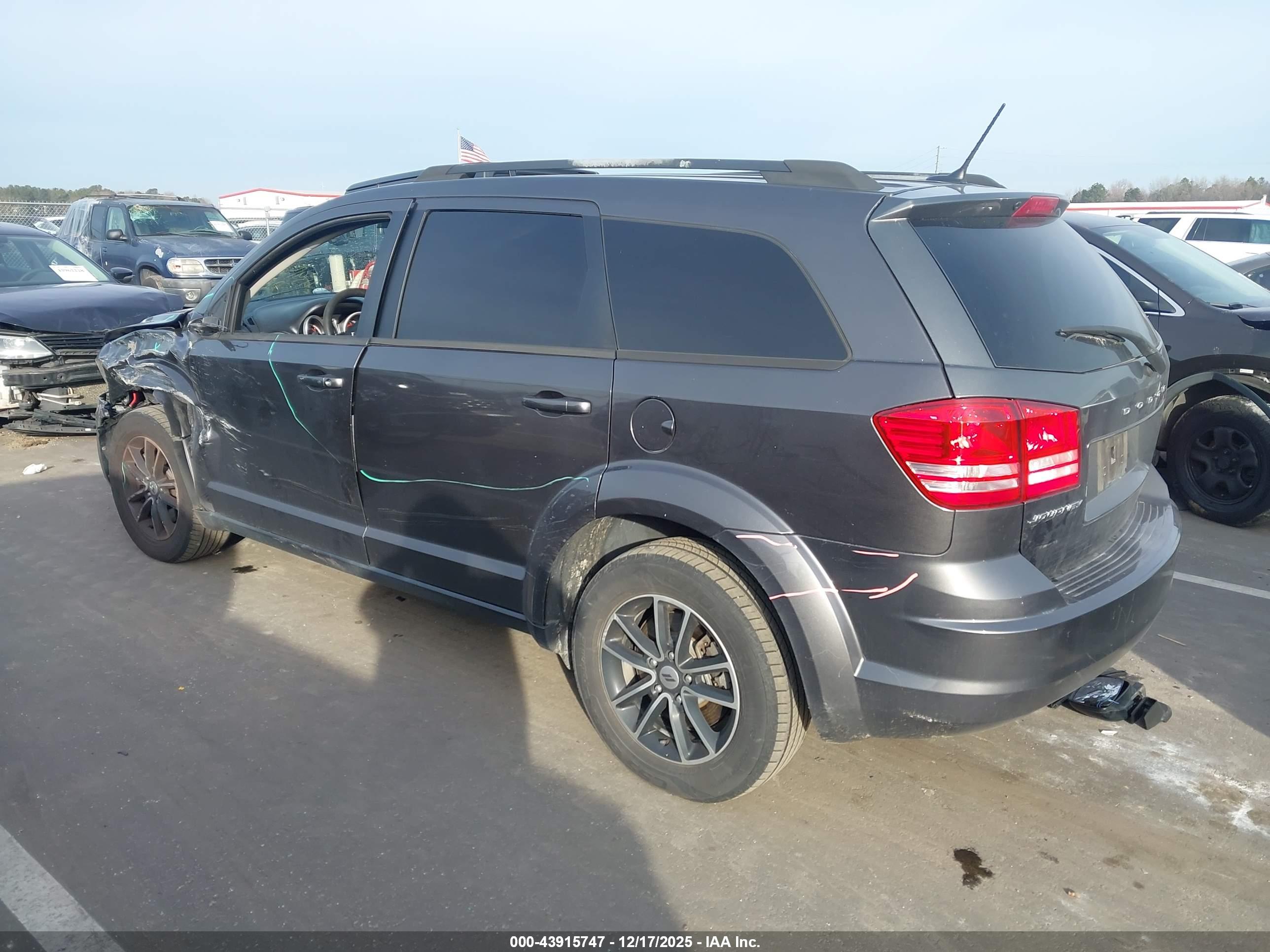 DODGE JOURNEY image 3