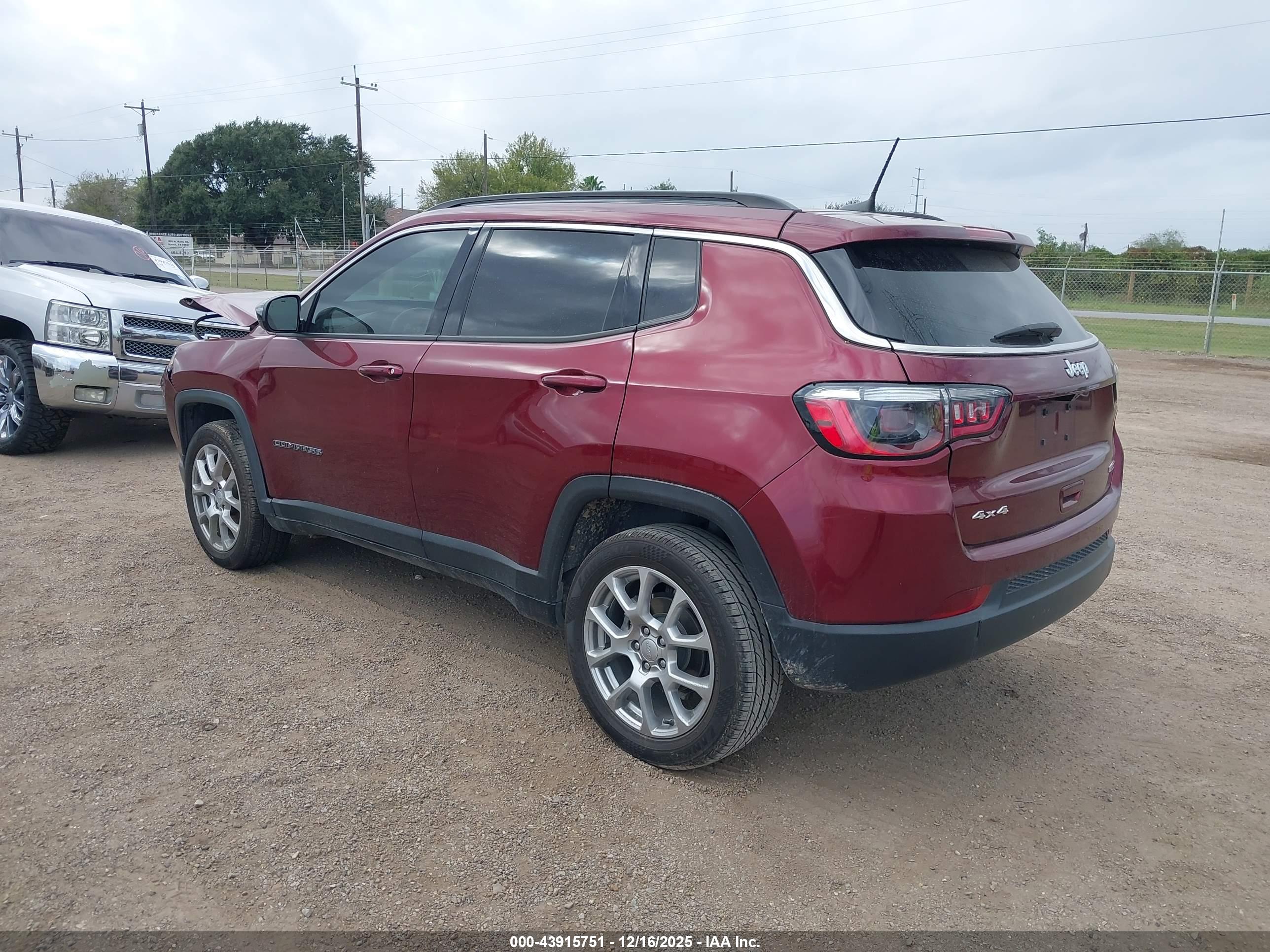 JEEP COMPASS image 3