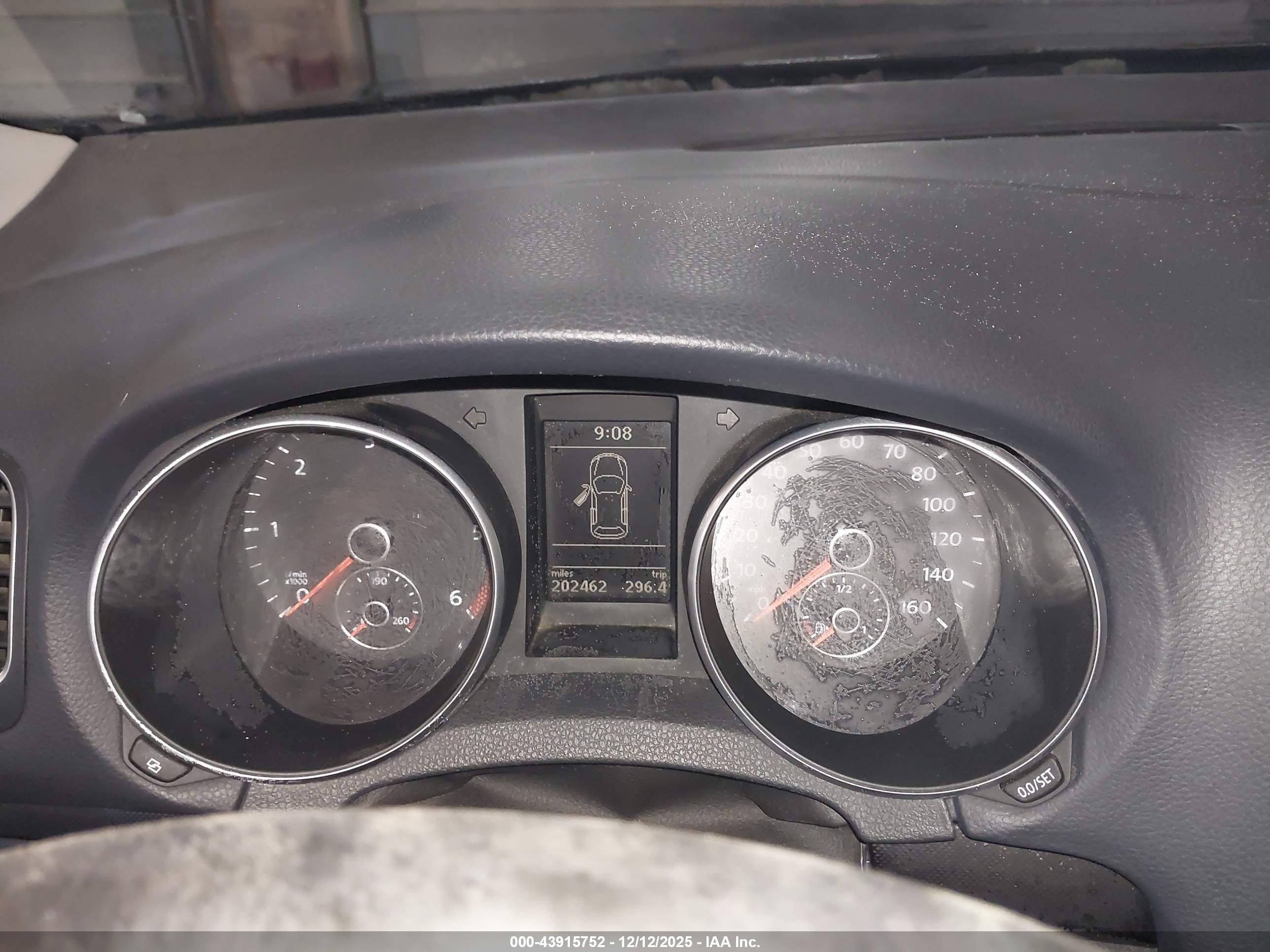 VOLKSWAGEN JETTA image 7