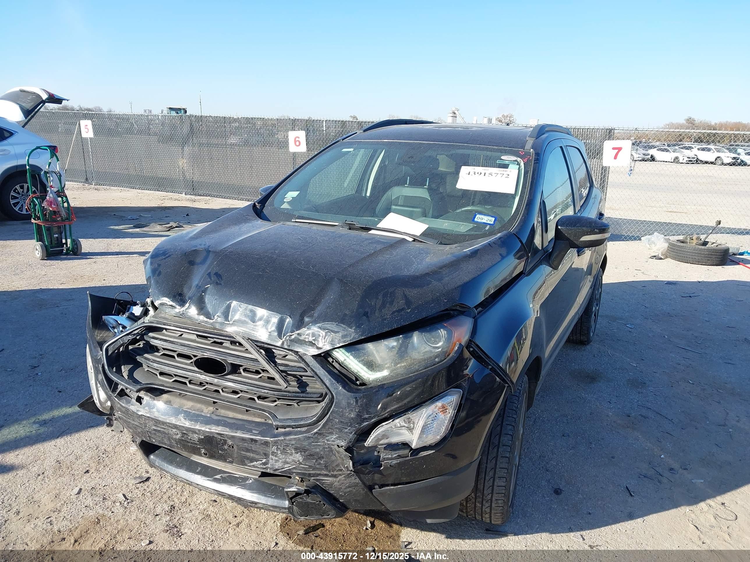 FORD ECOSPORT image 2