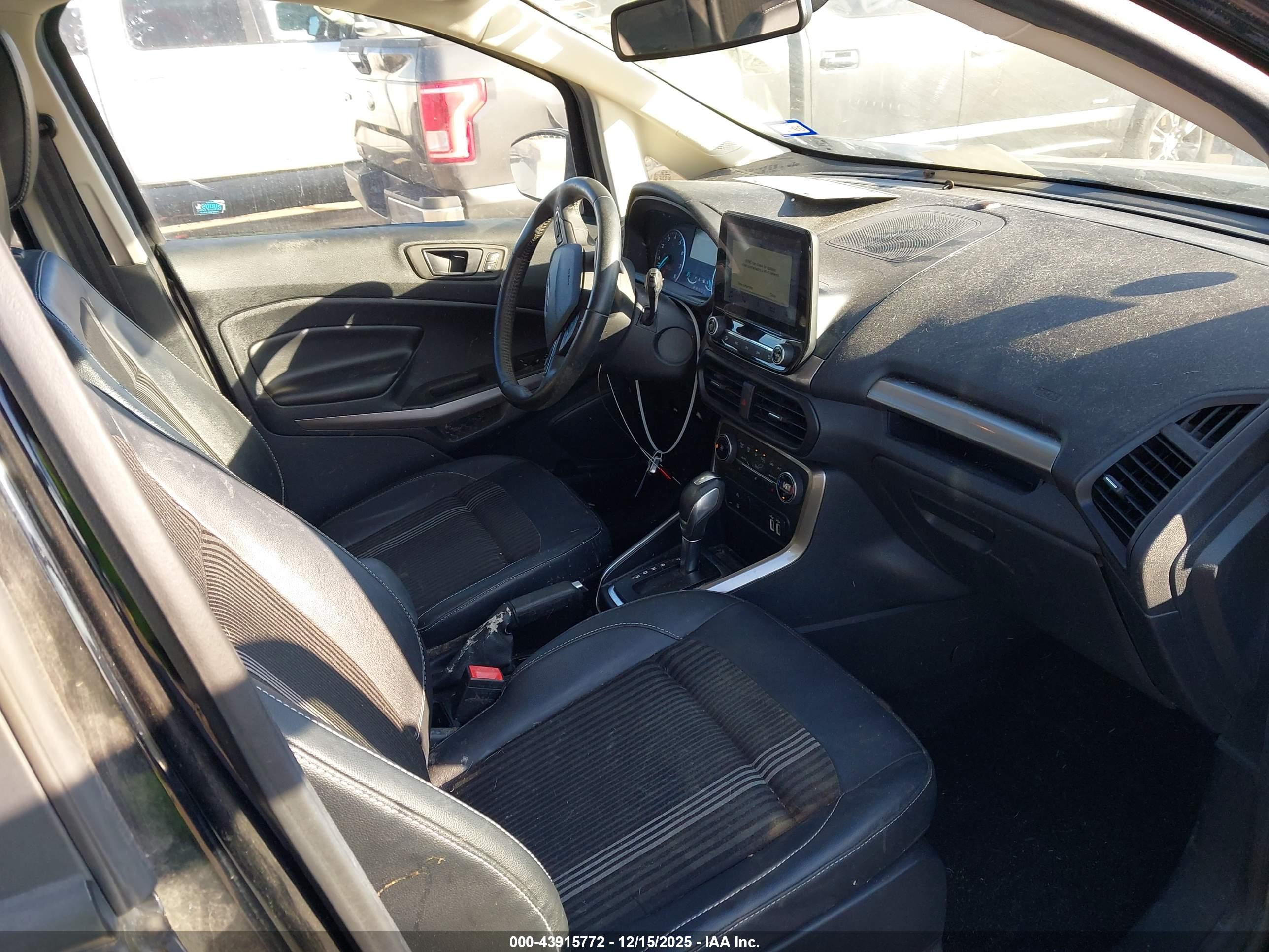FORD ECOSPORT image 5