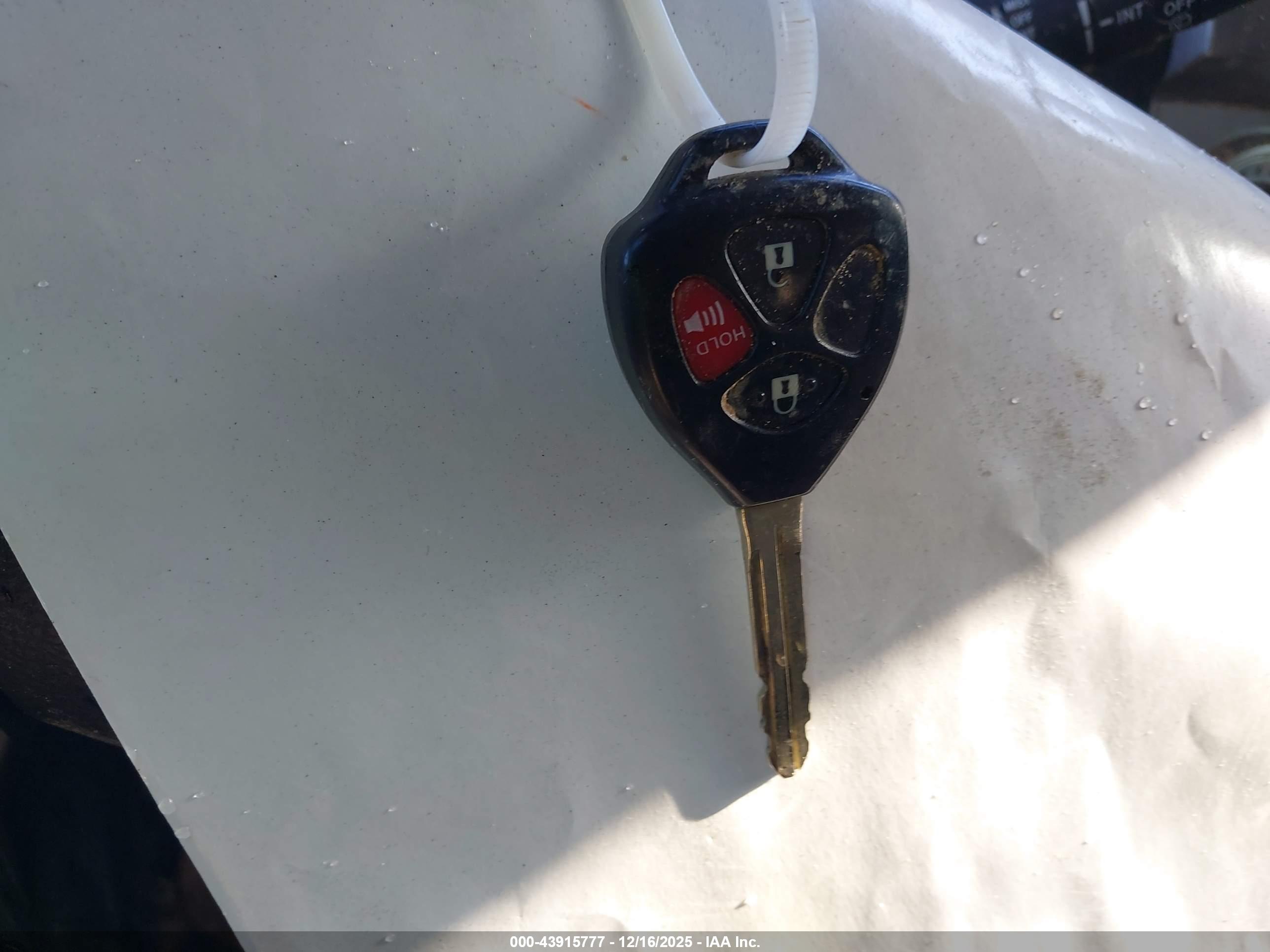 TOYOTA 4RUNNER image 11