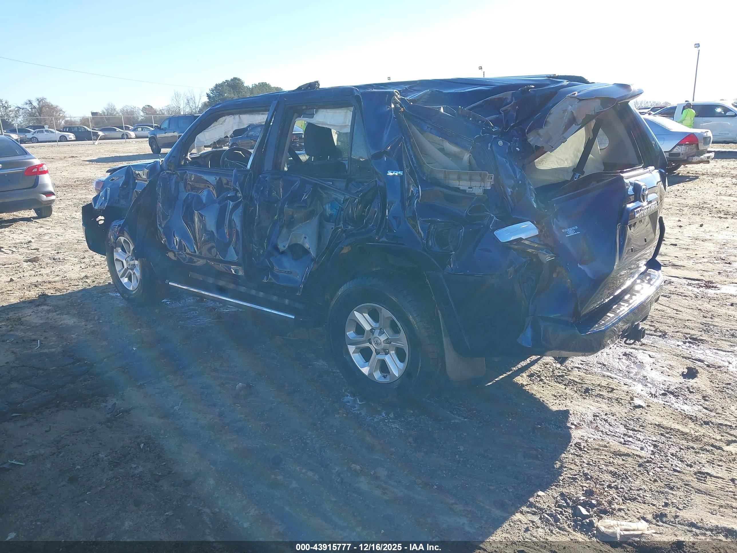 TOYOTA 4RUNNER image 3