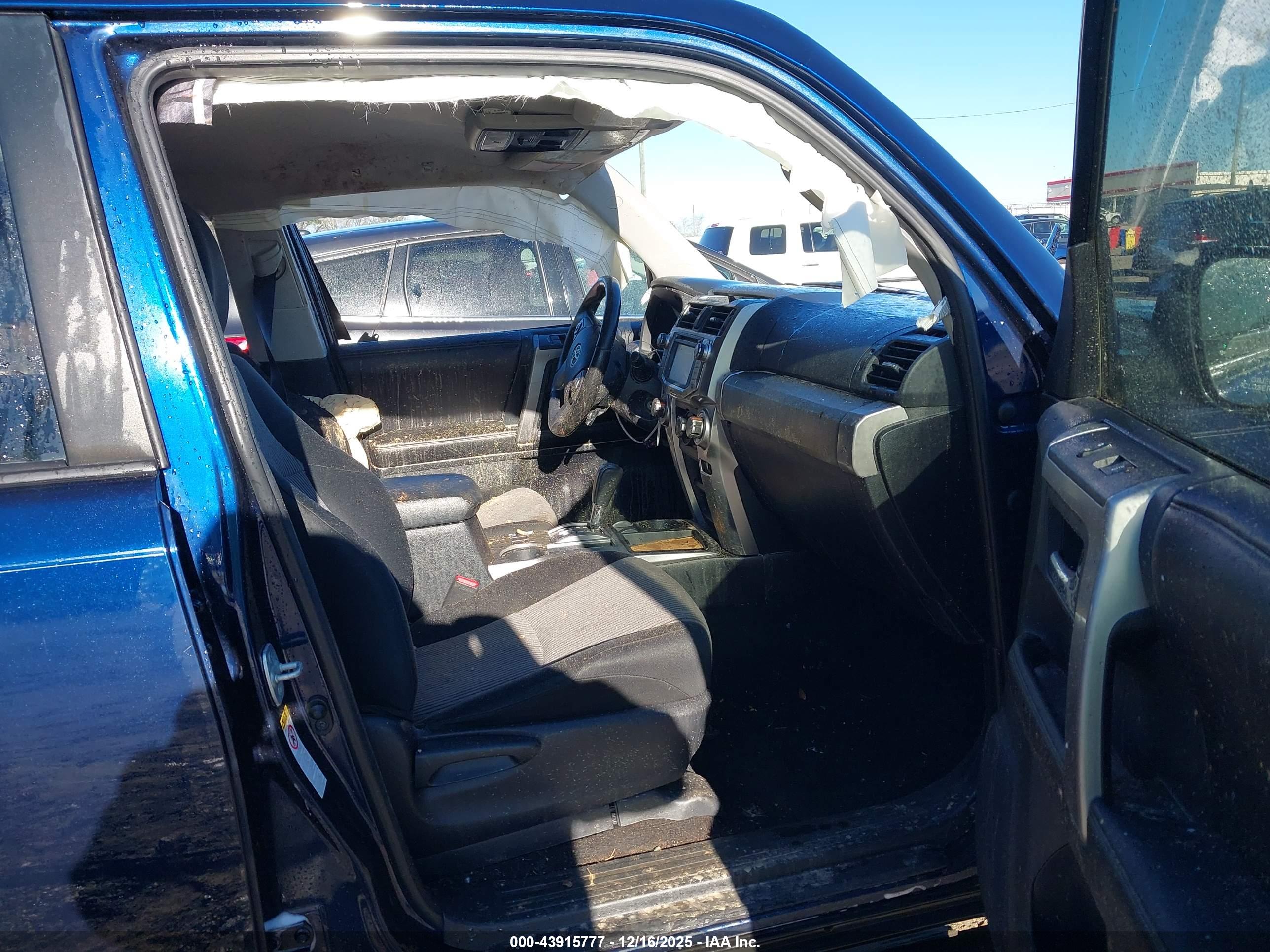 TOYOTA 4RUNNER image 5