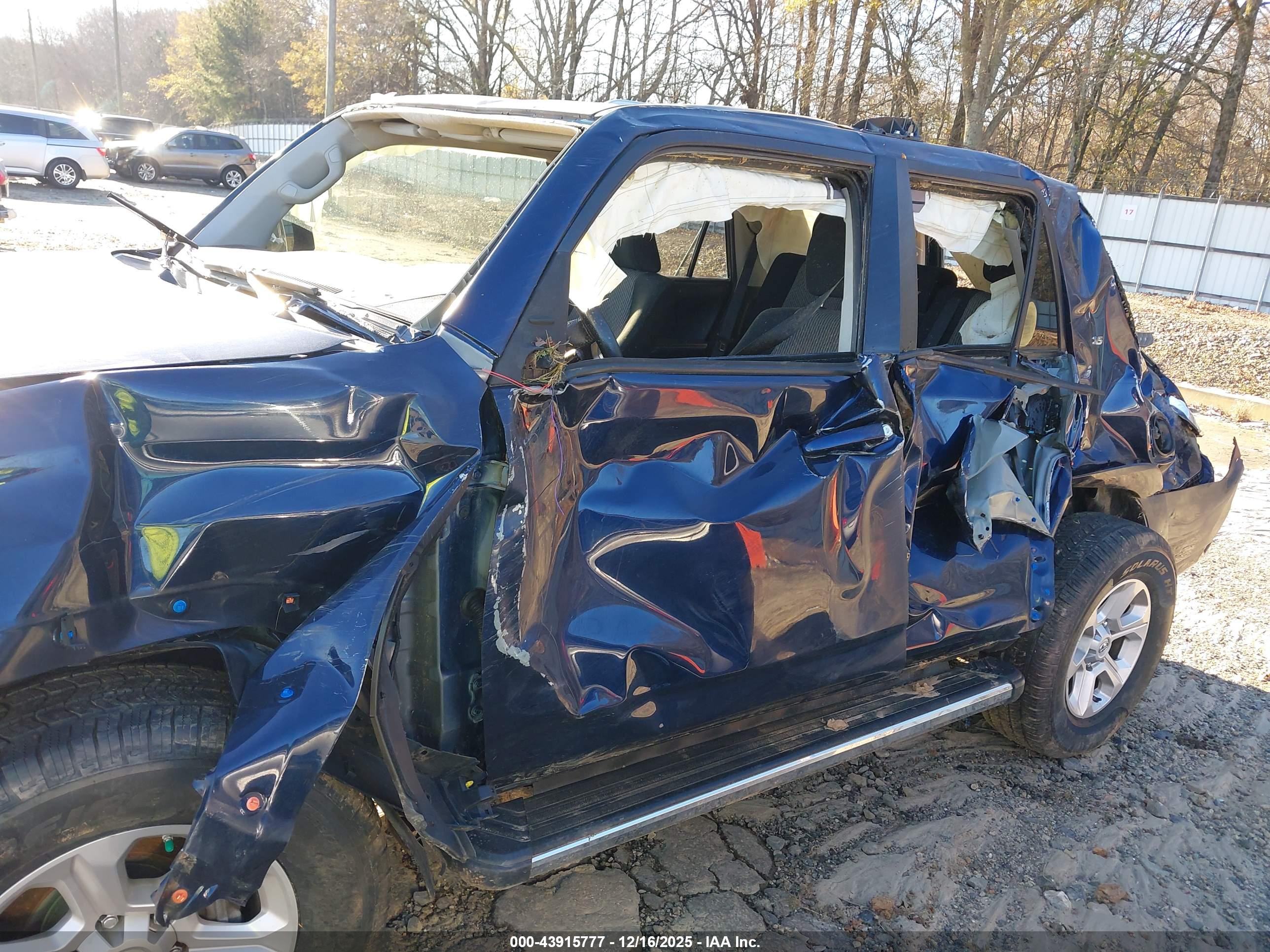 TOYOTA 4RUNNER image 6