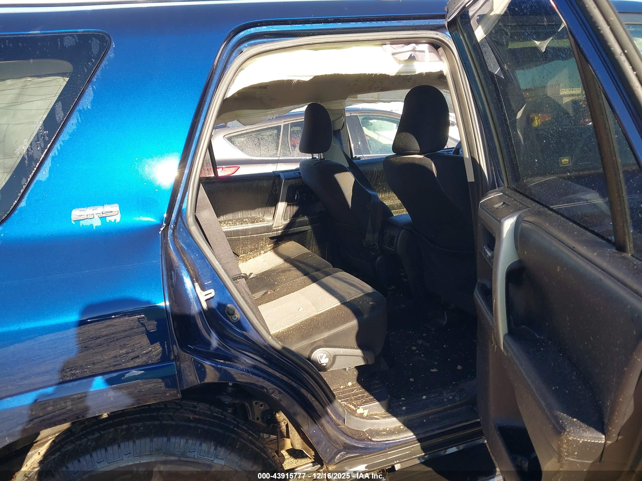 TOYOTA 4RUNNER image 8