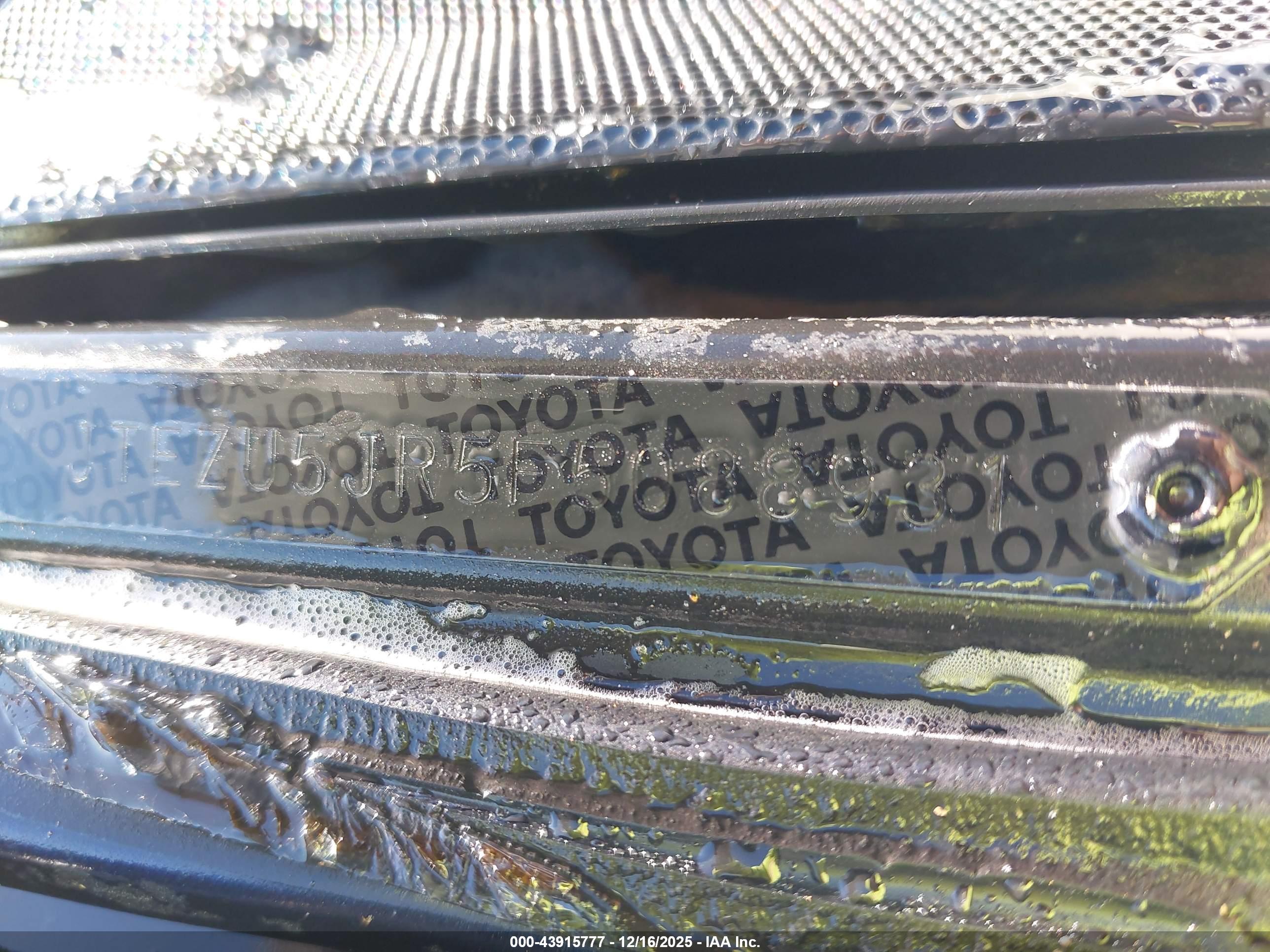 TOYOTA 4RUNNER image 9