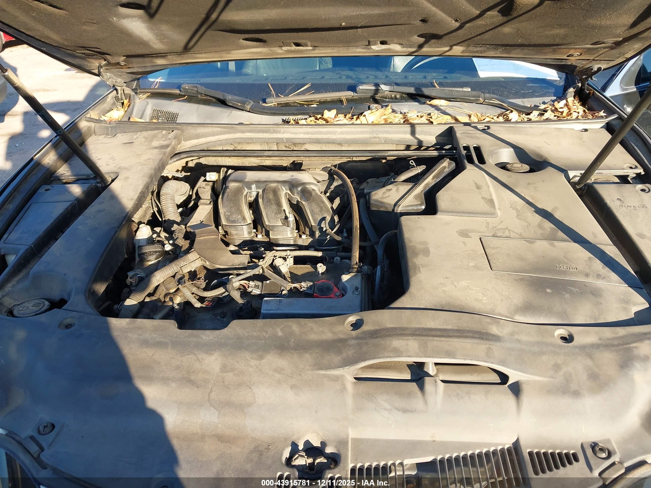 LEXUS ES image 10