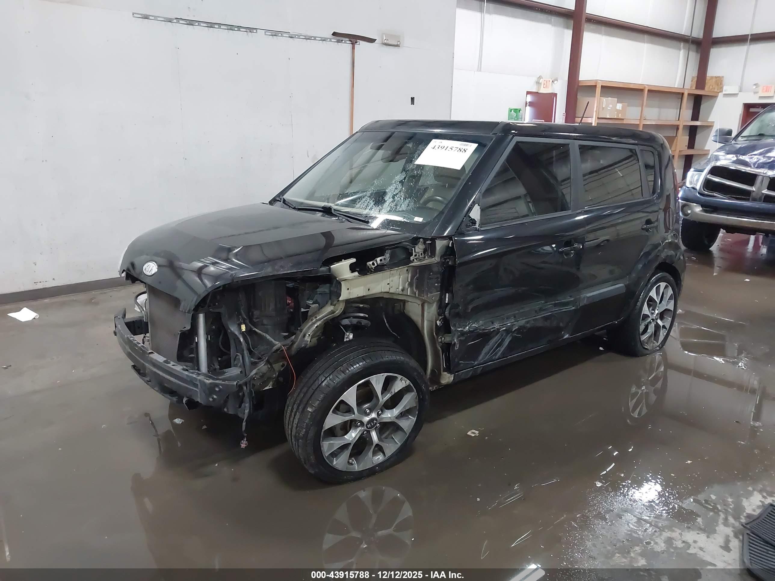 KIA SOUL image 2