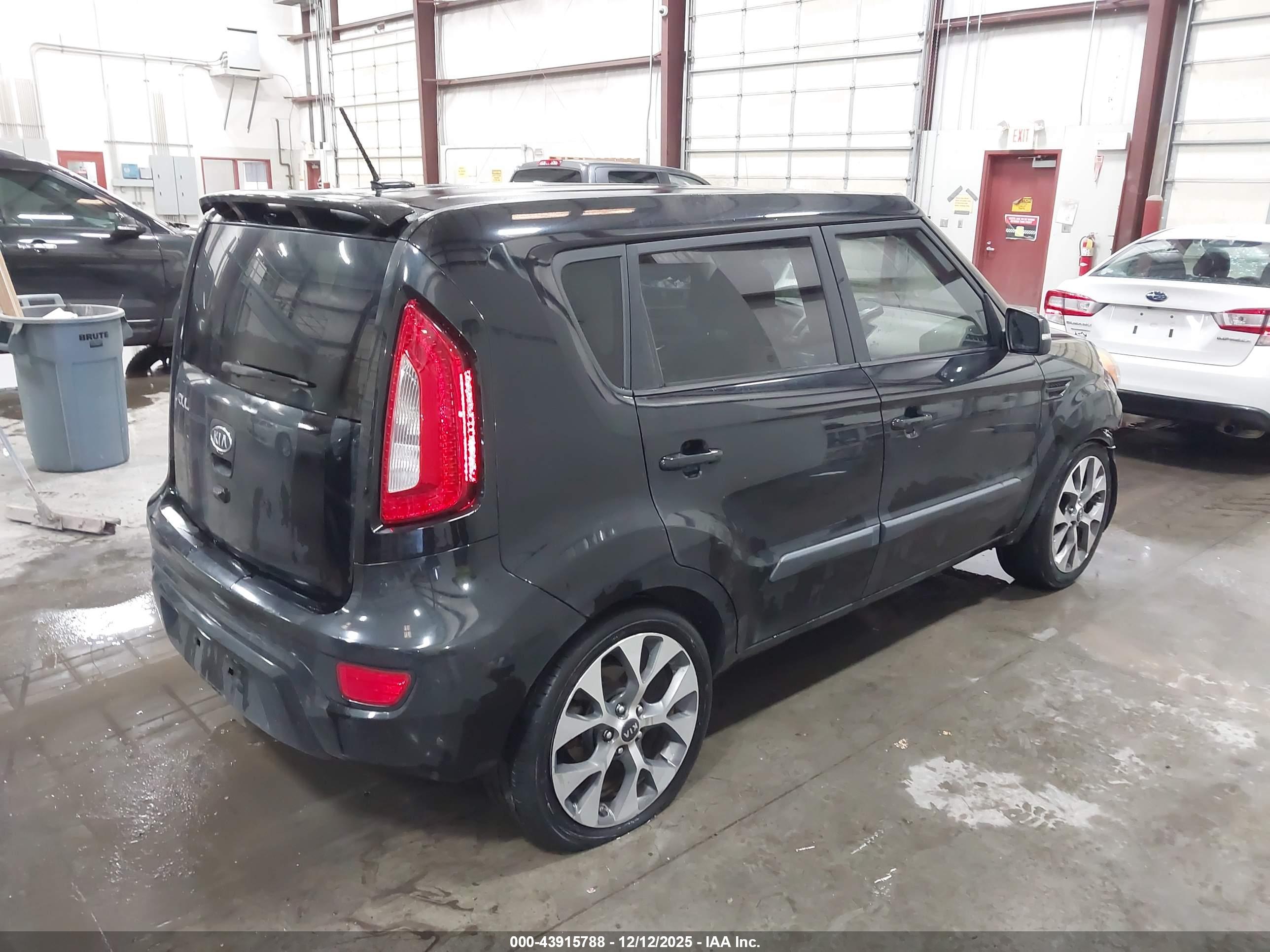 KIA SOUL image 4