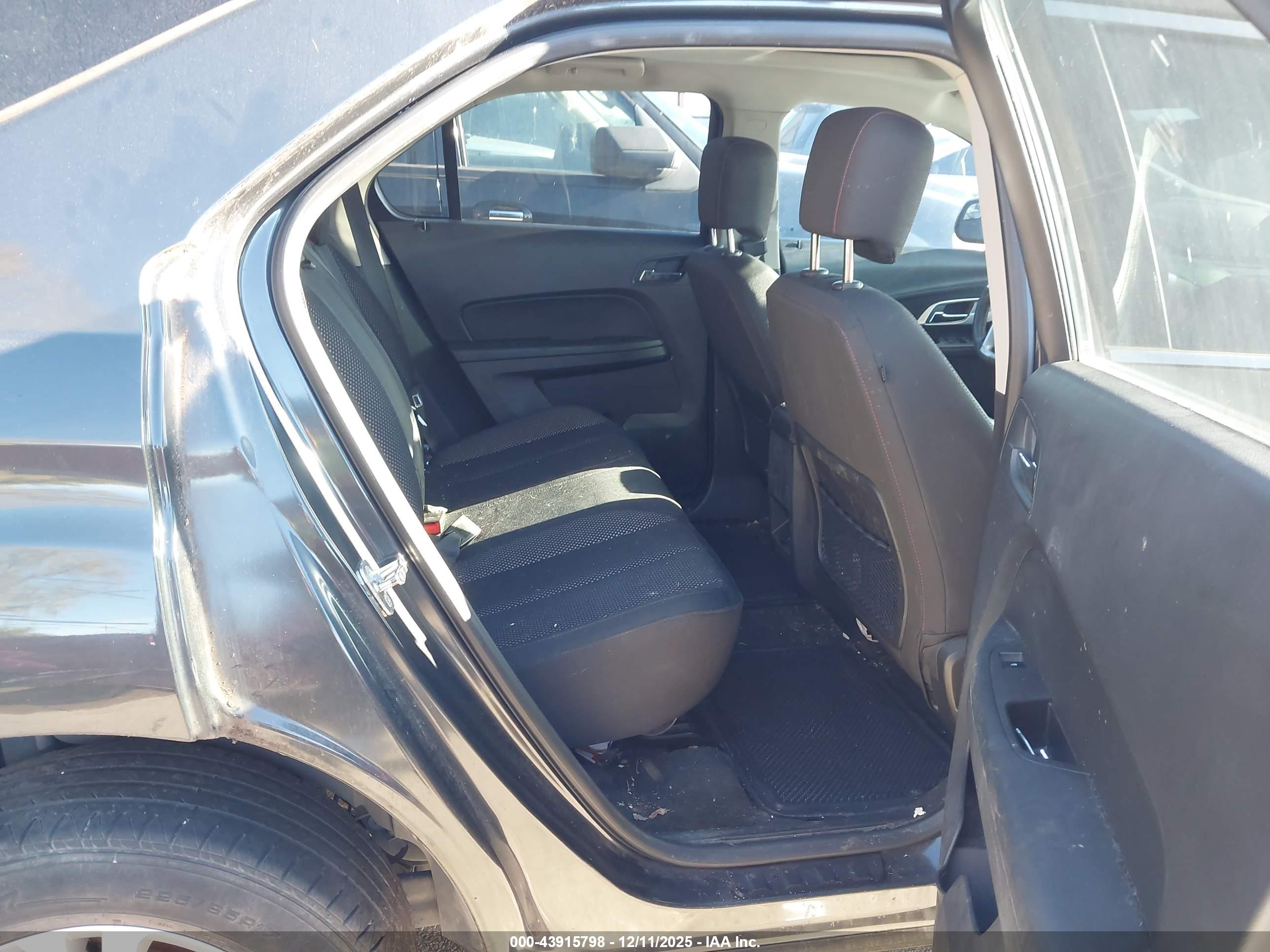 CHEVROLET EQUINOX image 8