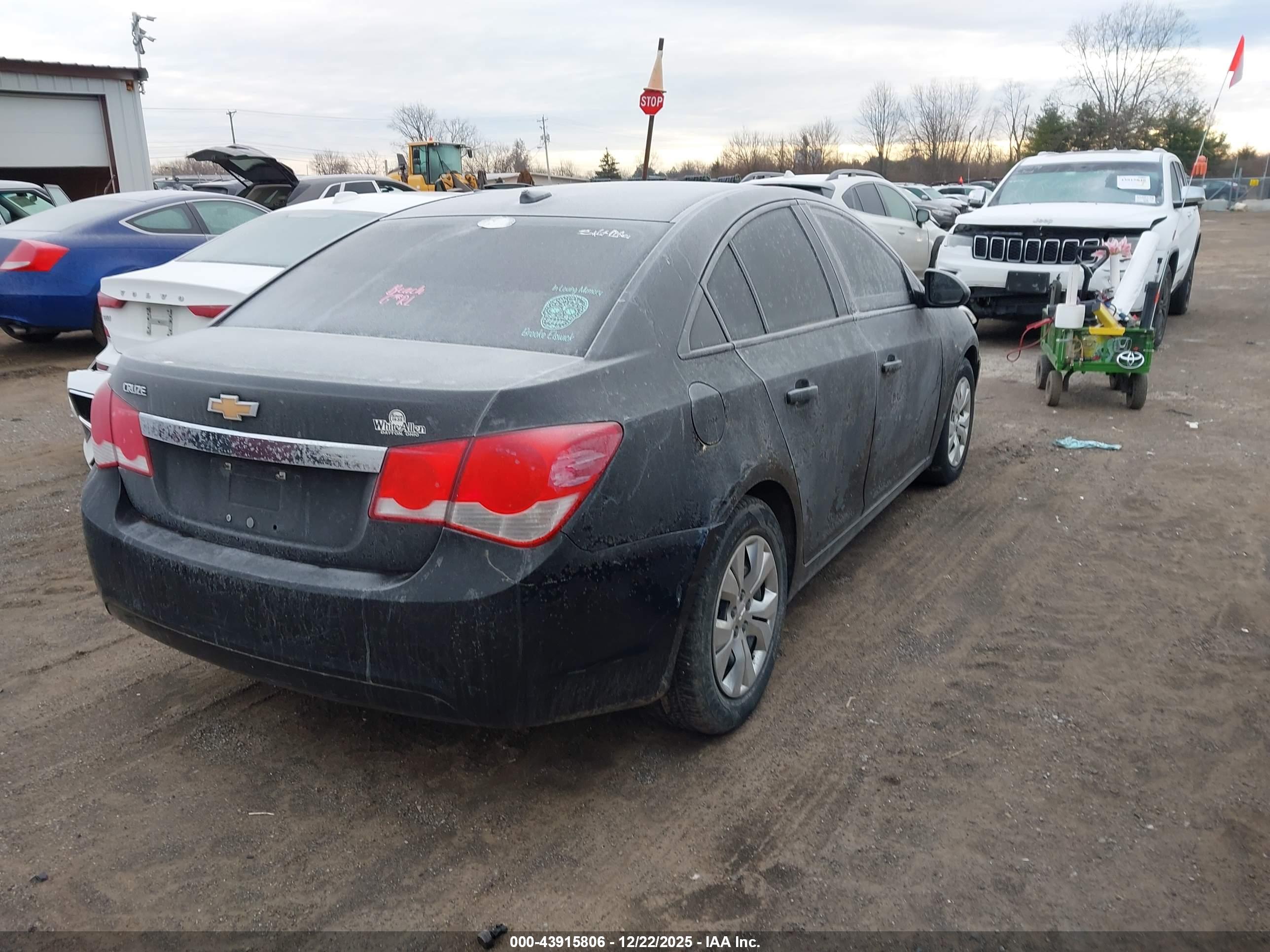 CHEVROLET CRUZE image 4