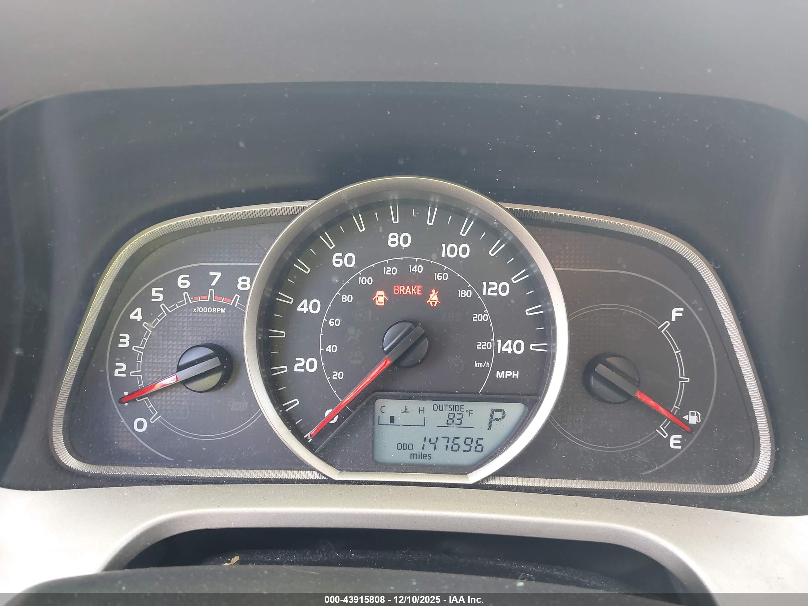TOYOTA RAV4 image 7