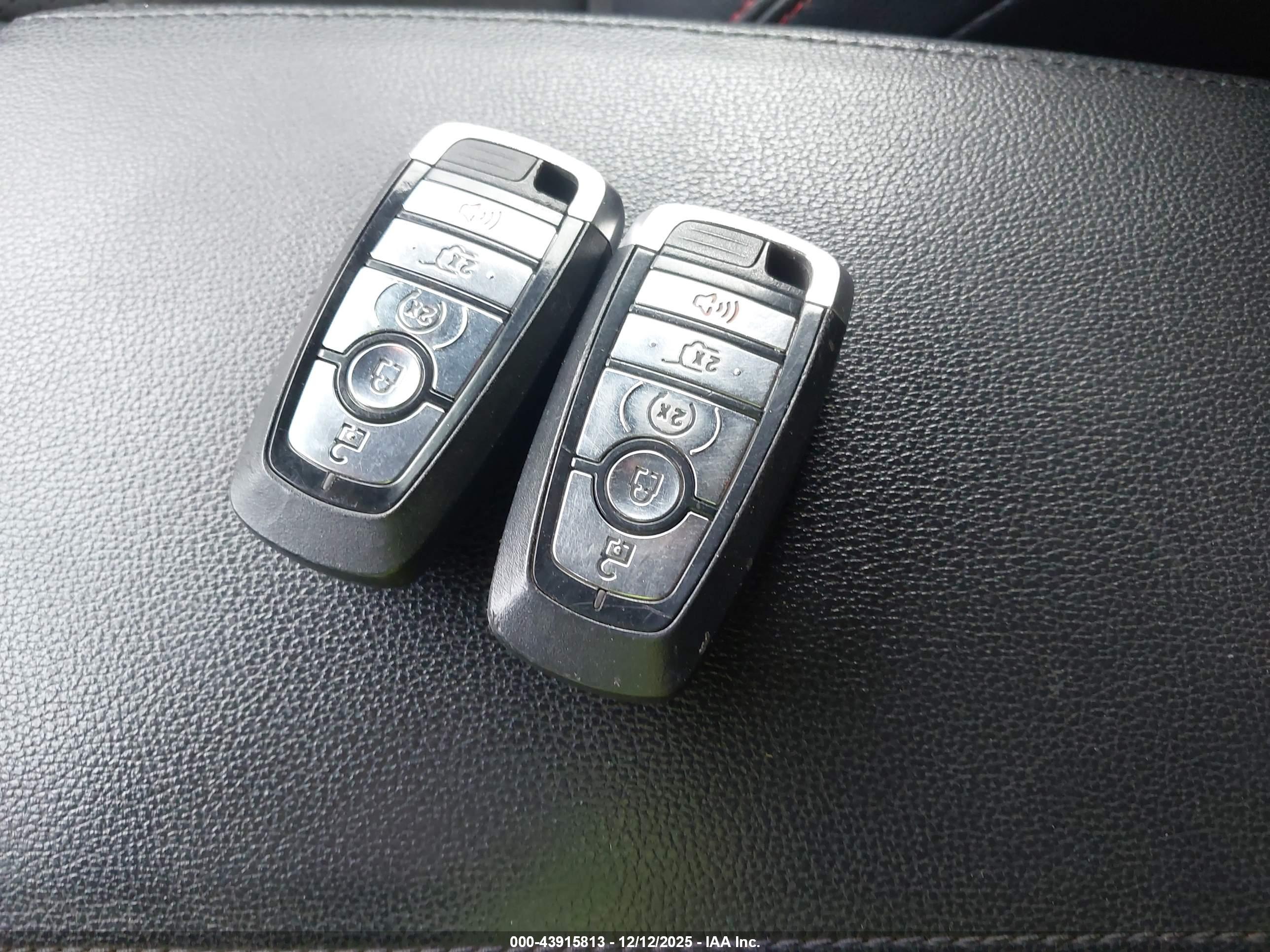 FORD EXPLORER image 11