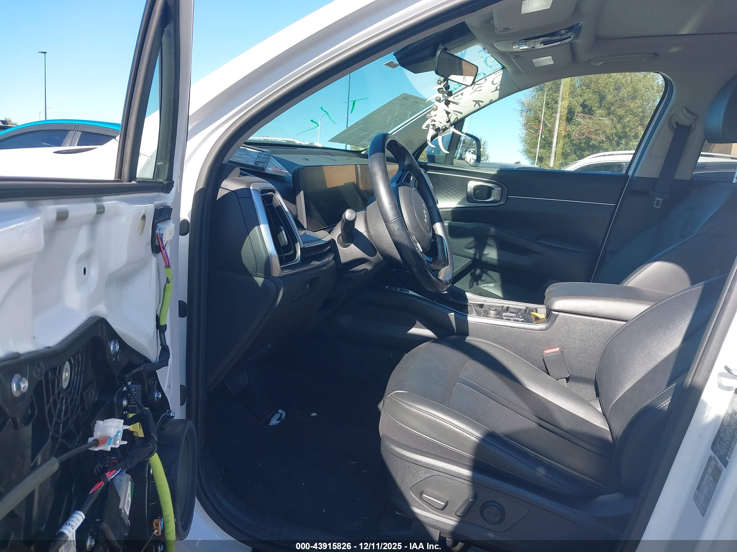 KIA SORENTO image 5