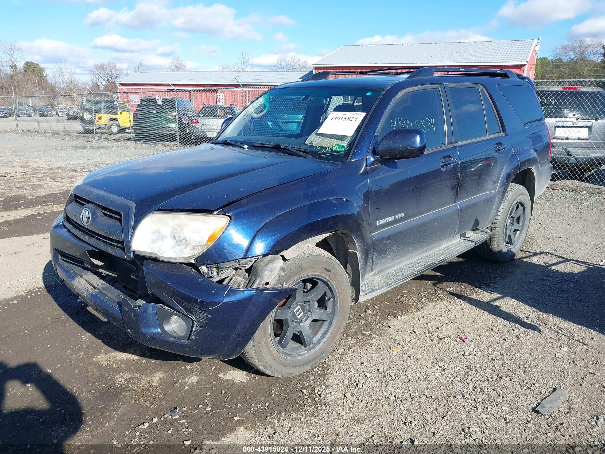 TOYOTA 4RUNNER image 2