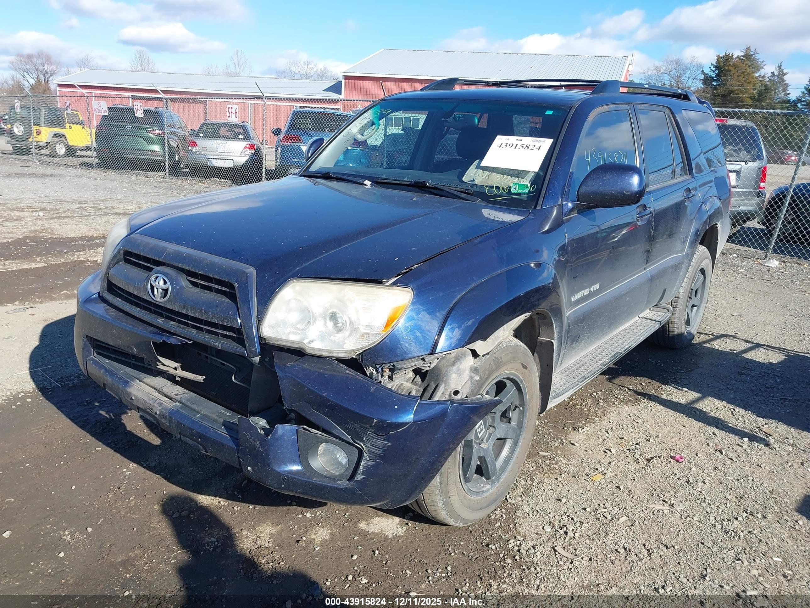 TOYOTA 4RUNNER image 6
