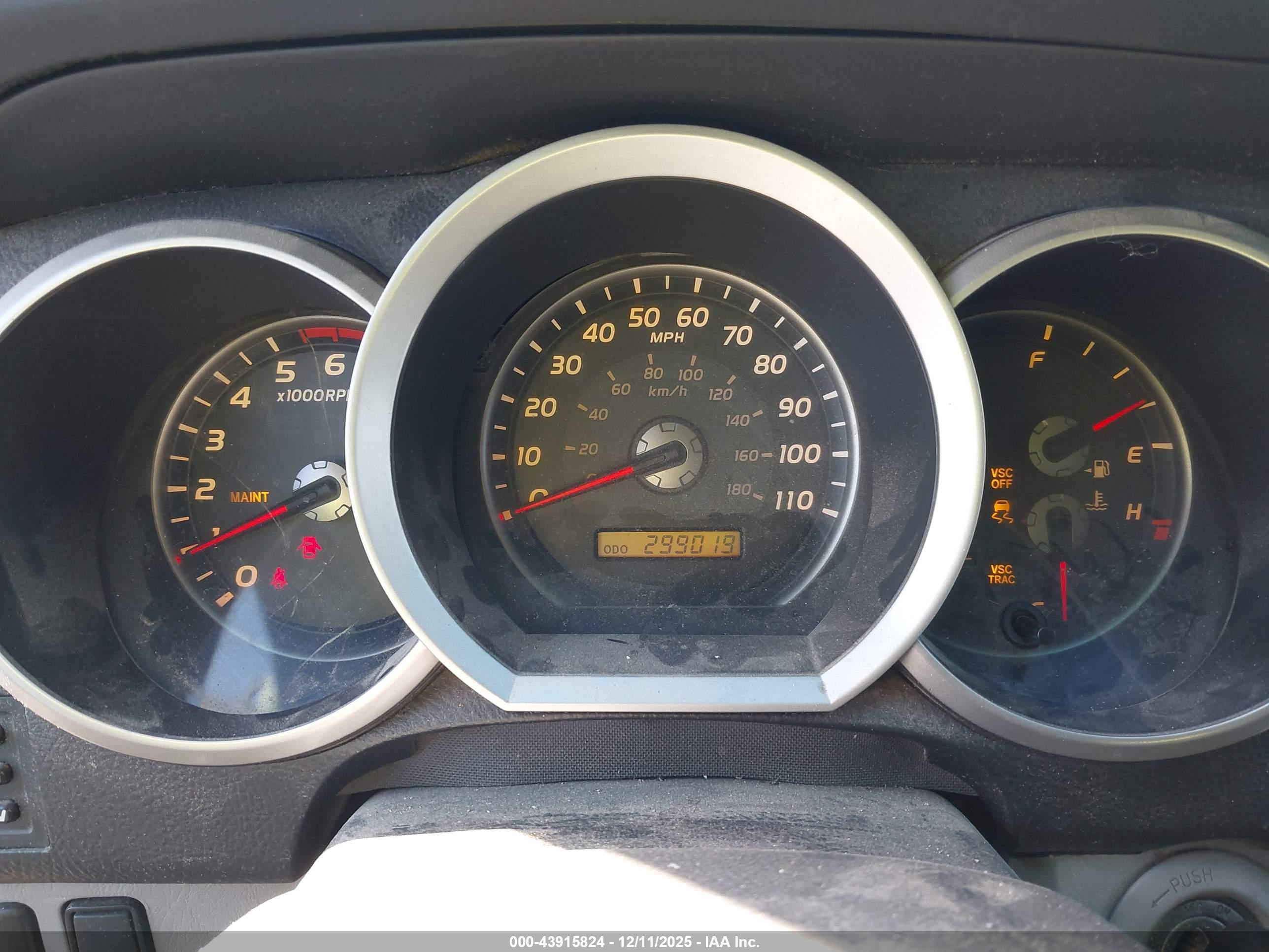 TOYOTA 4RUNNER image 7