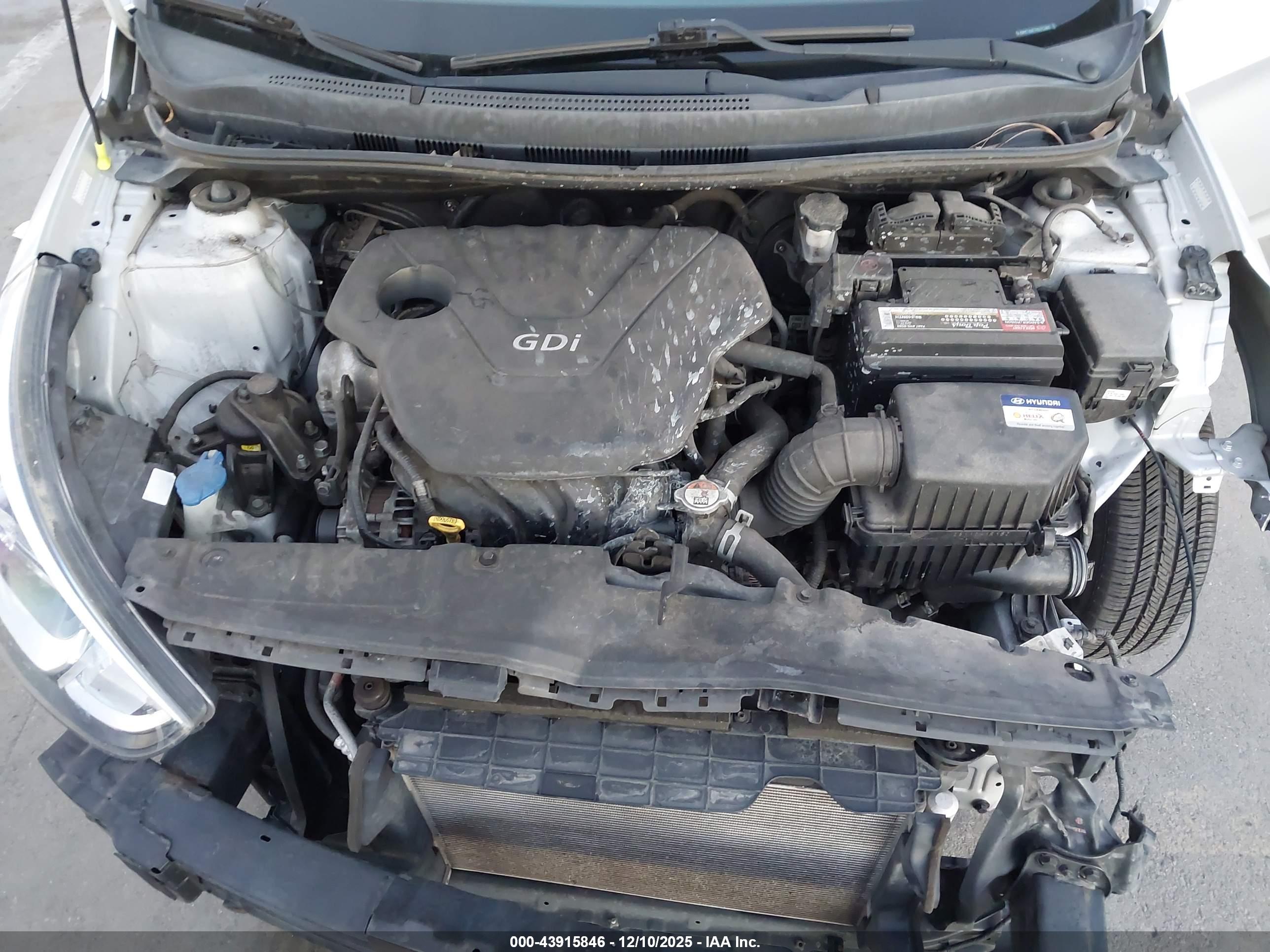 HYUNDAI ACCENT image 10